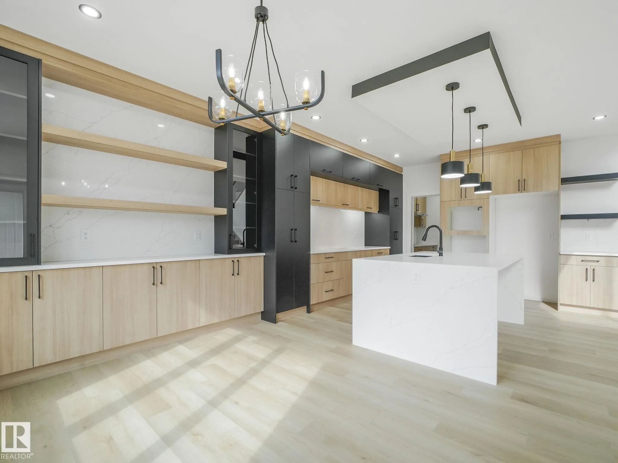 141 Creekside Lane