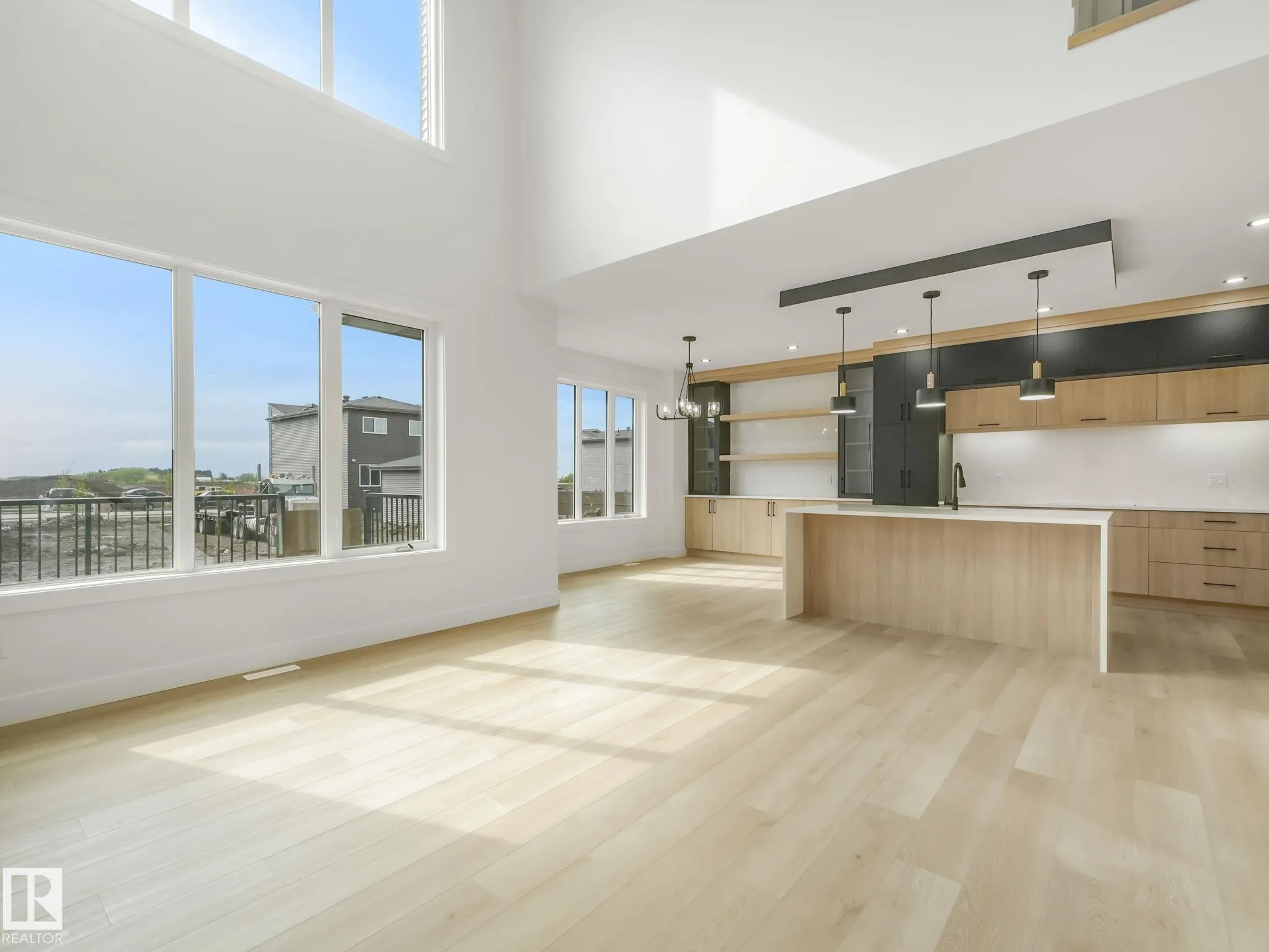 141 Creekside Lane