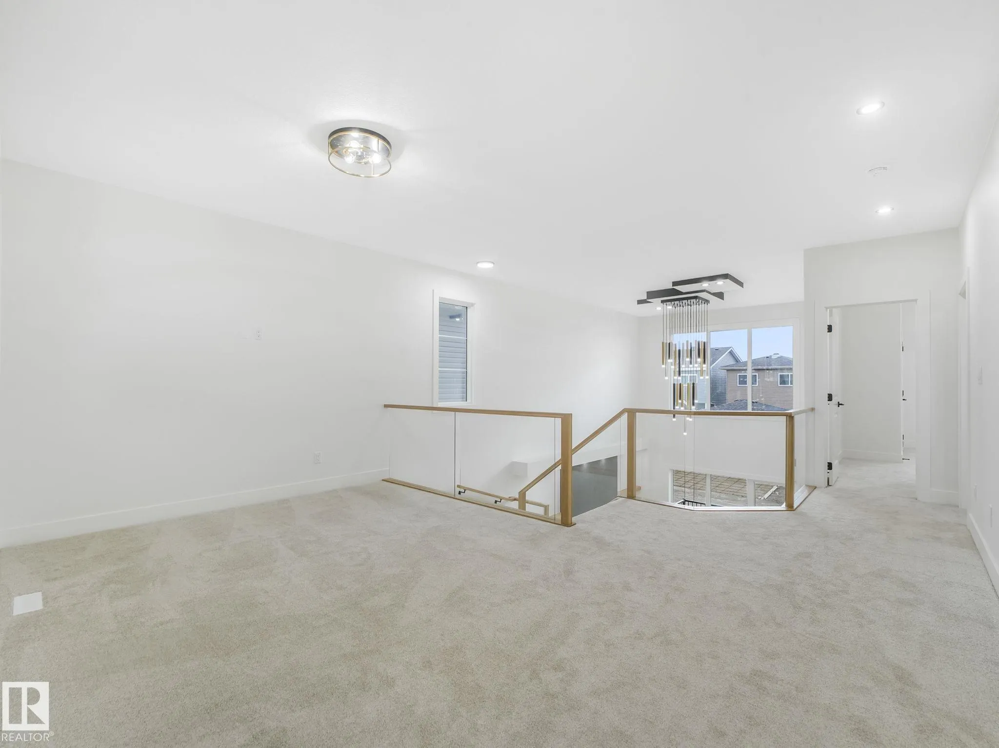 141 Creekside Lane