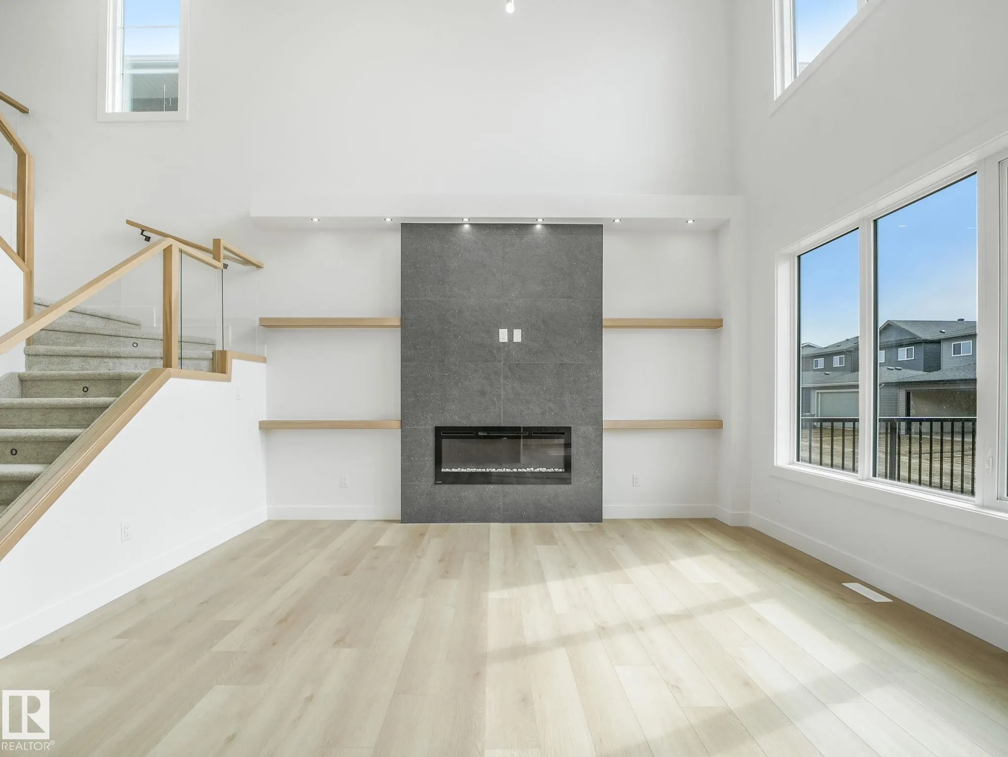 141 Creekside Lane