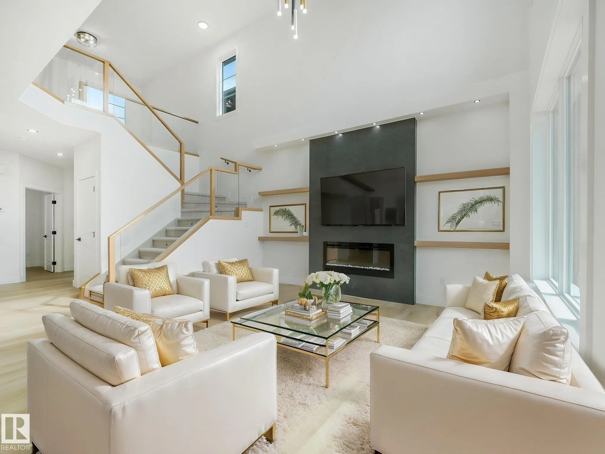141 Creekside Lane