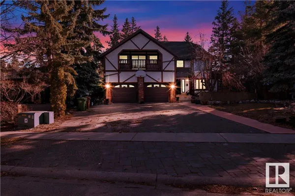 33 GLEN MEADOW Crescent