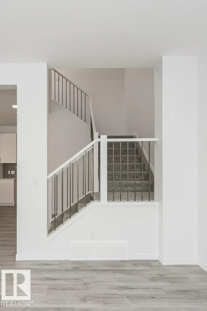 3964 Wren Loop