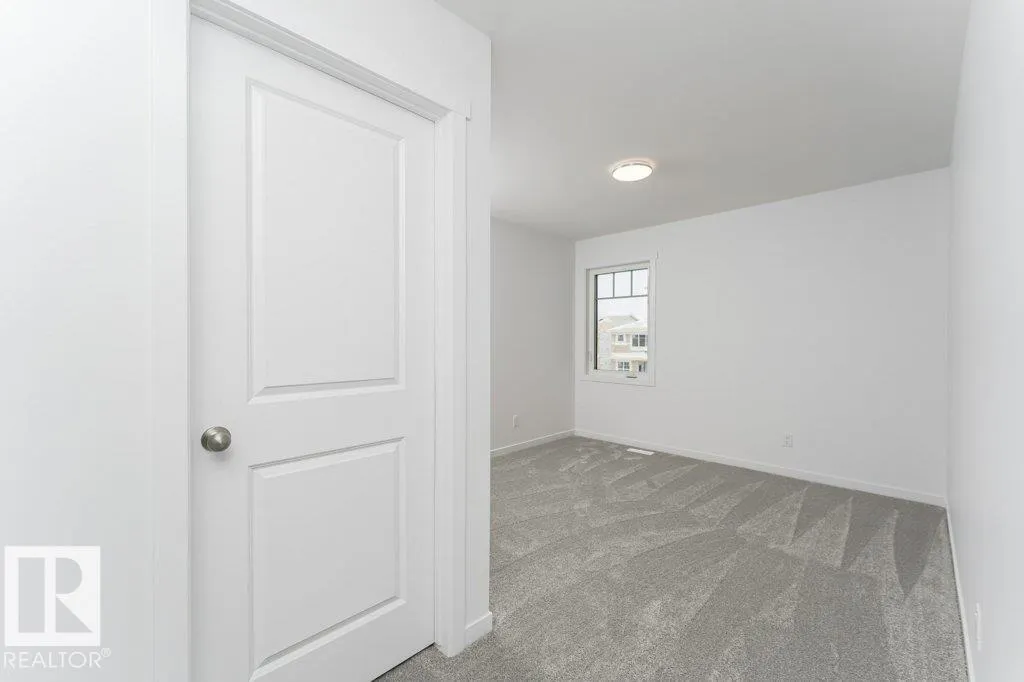 3964 Wren Loop