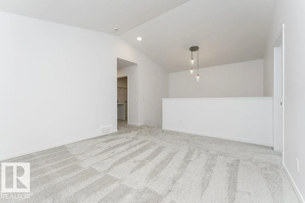 3964 Wren Loop