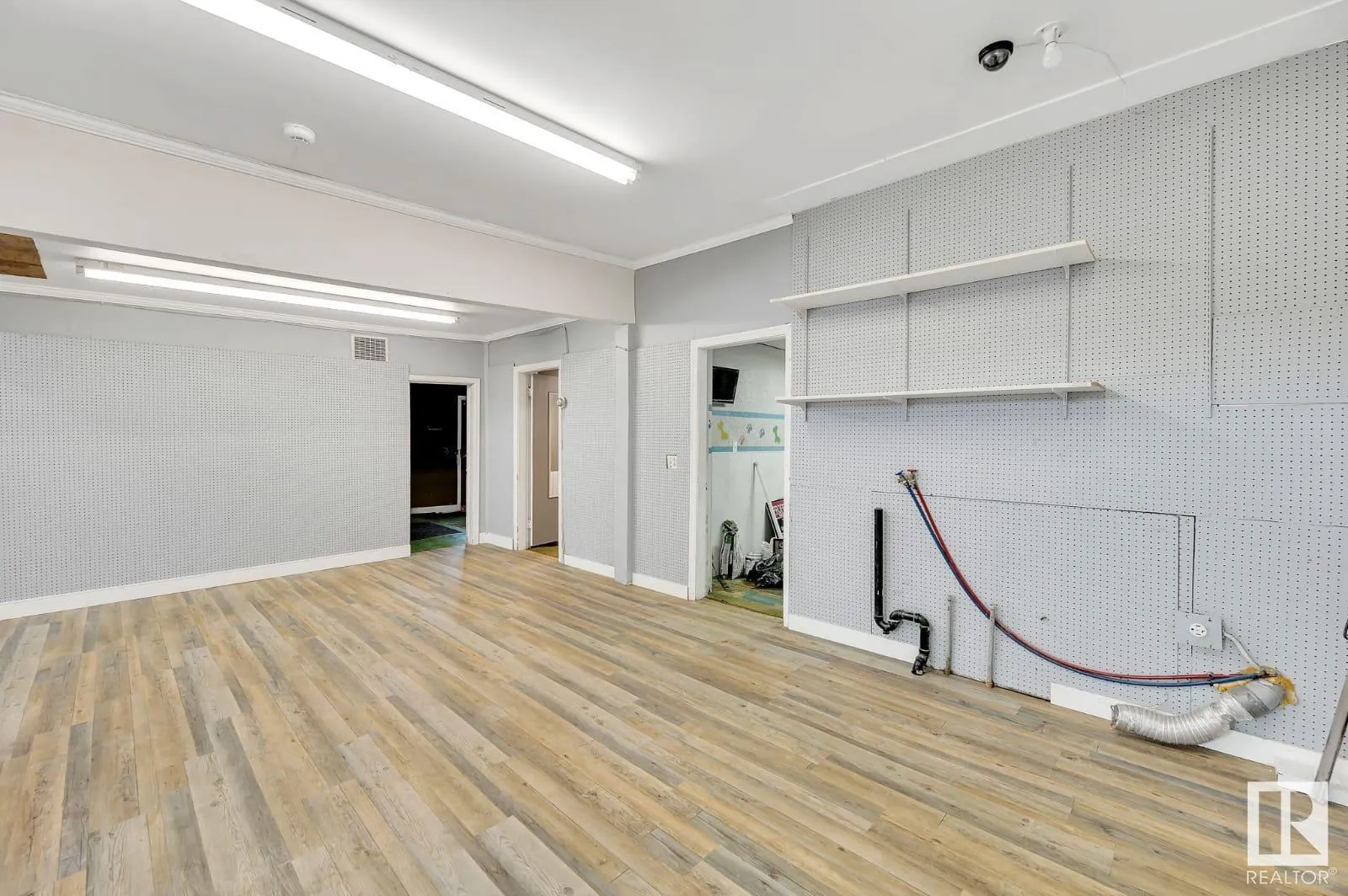 10130 100 Avenue