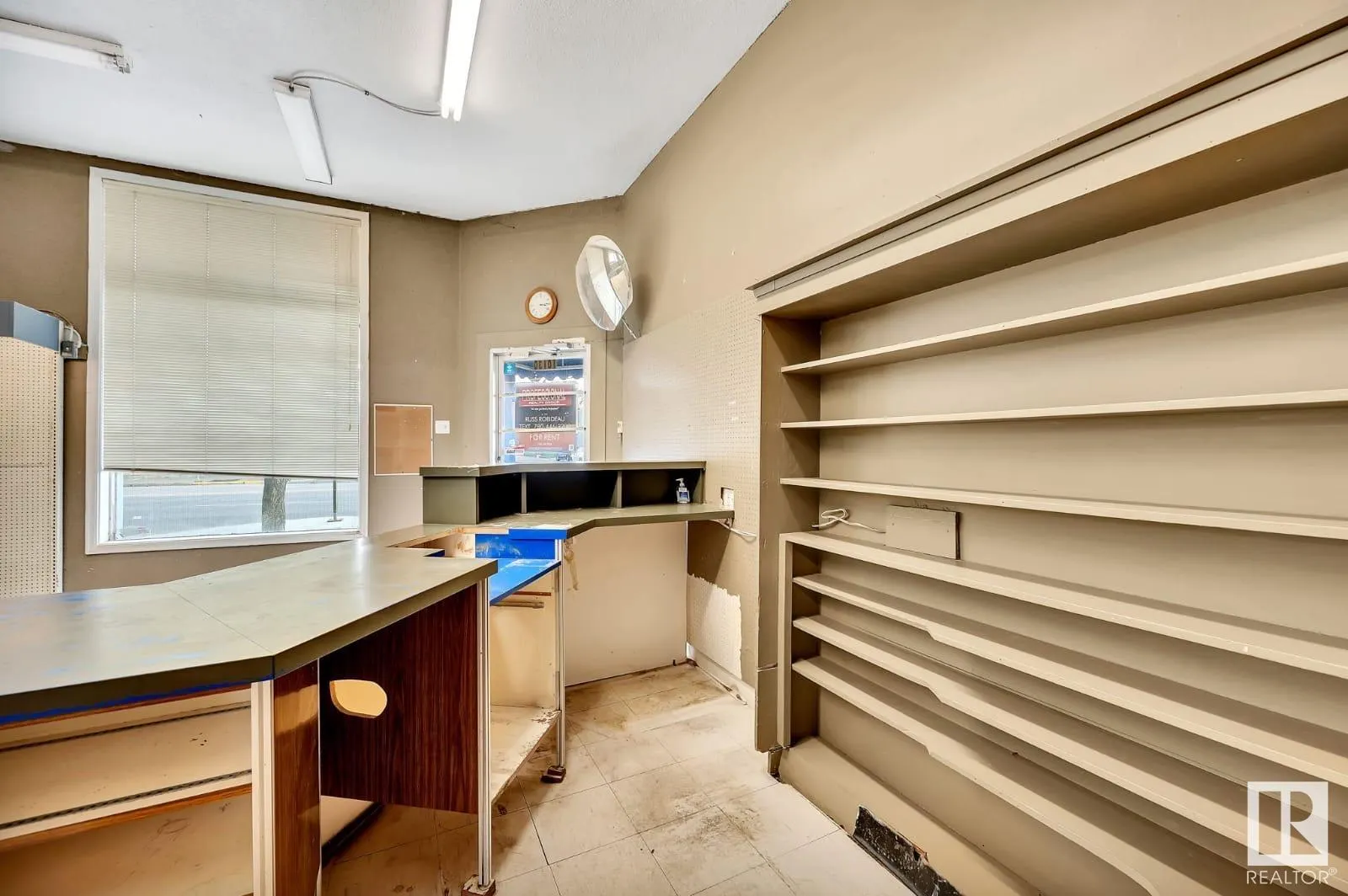 10130 100 Avenue