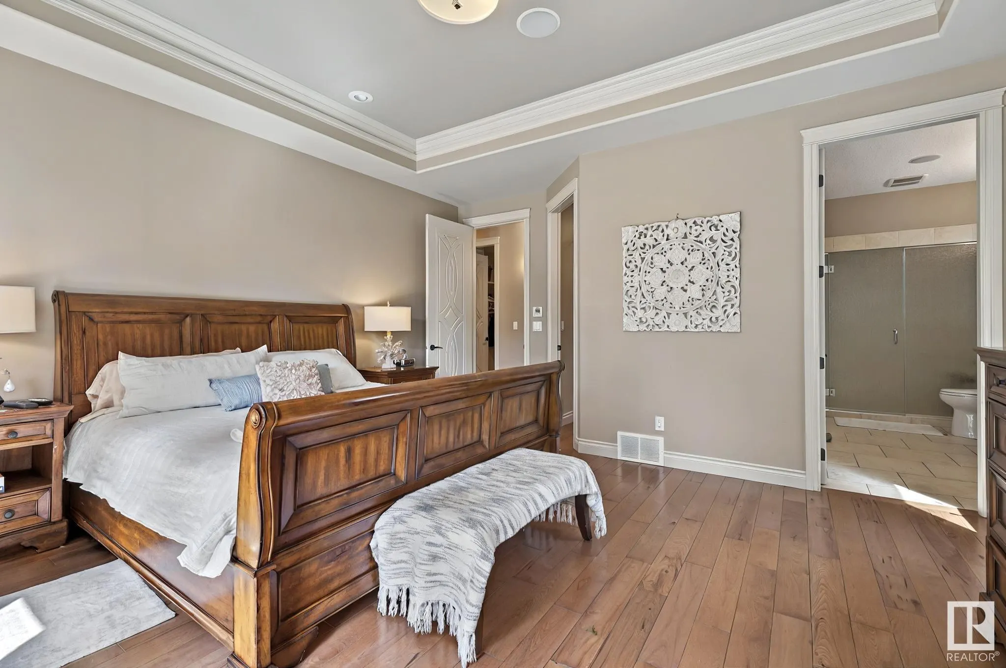 98 LANCASTER Crescent