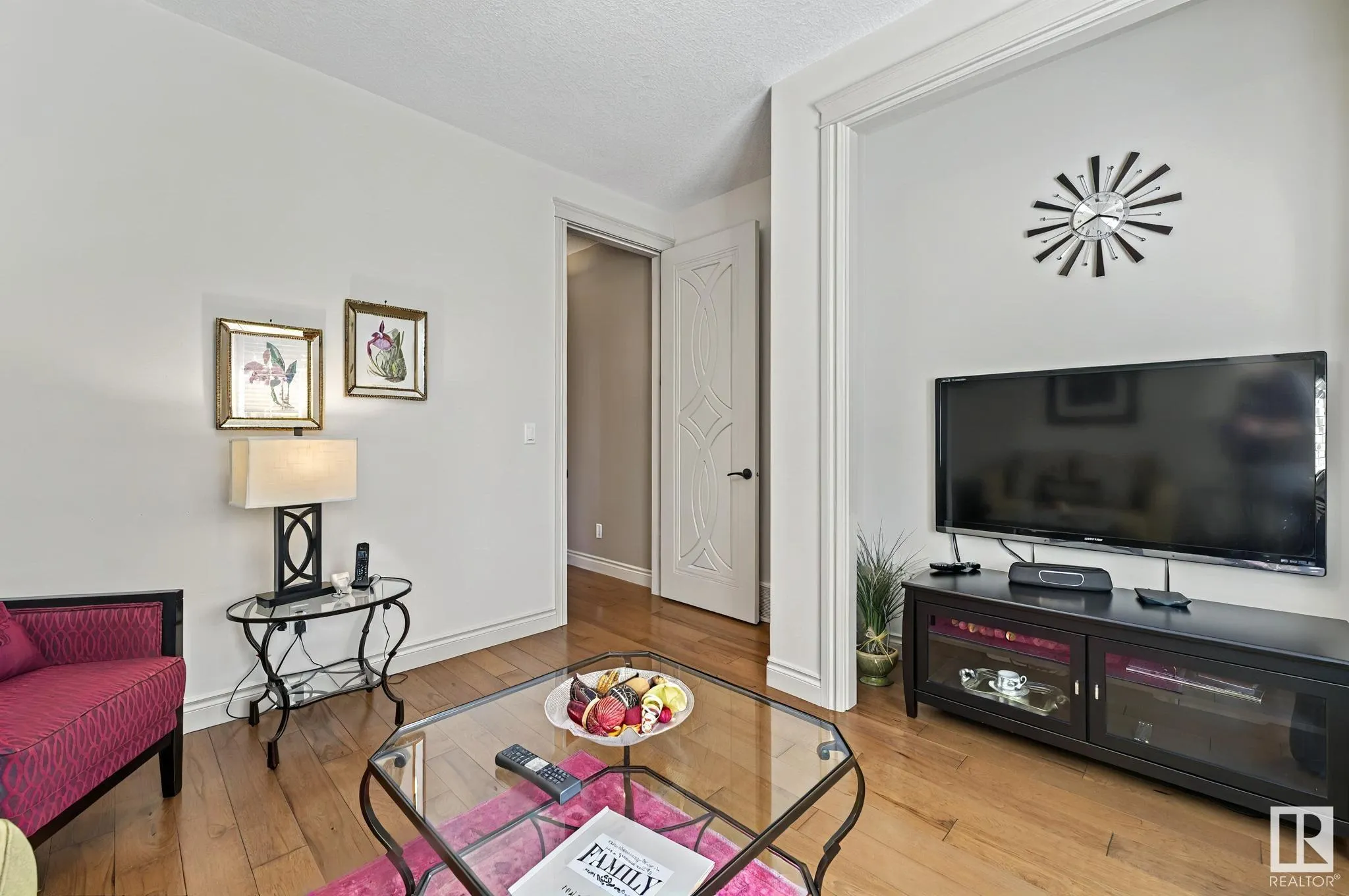 98 LANCASTER Crescent
