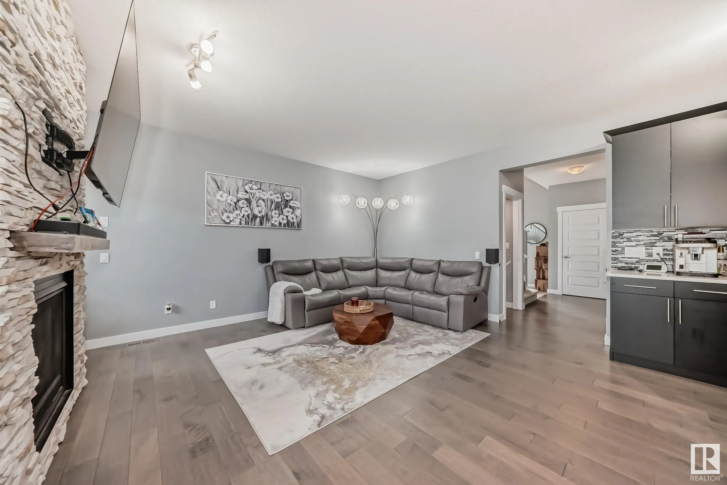 3075 CARPENTER LANDING Landing