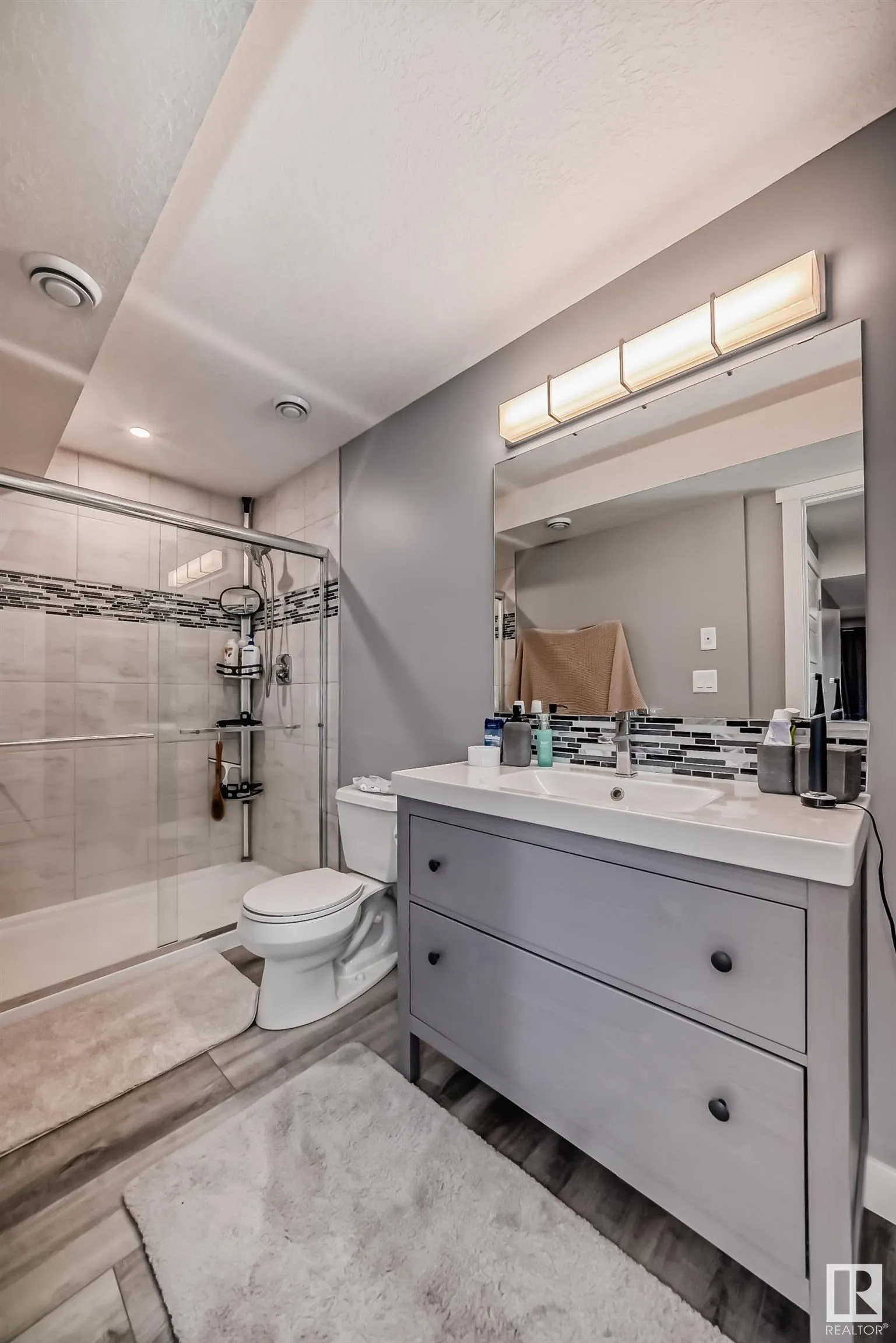 3075 CARPENTER LANDING Landing