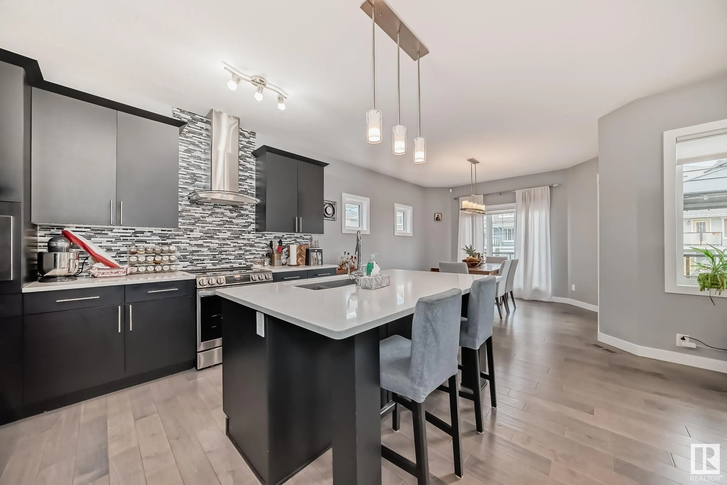 3075 CARPENTER LANDING Landing