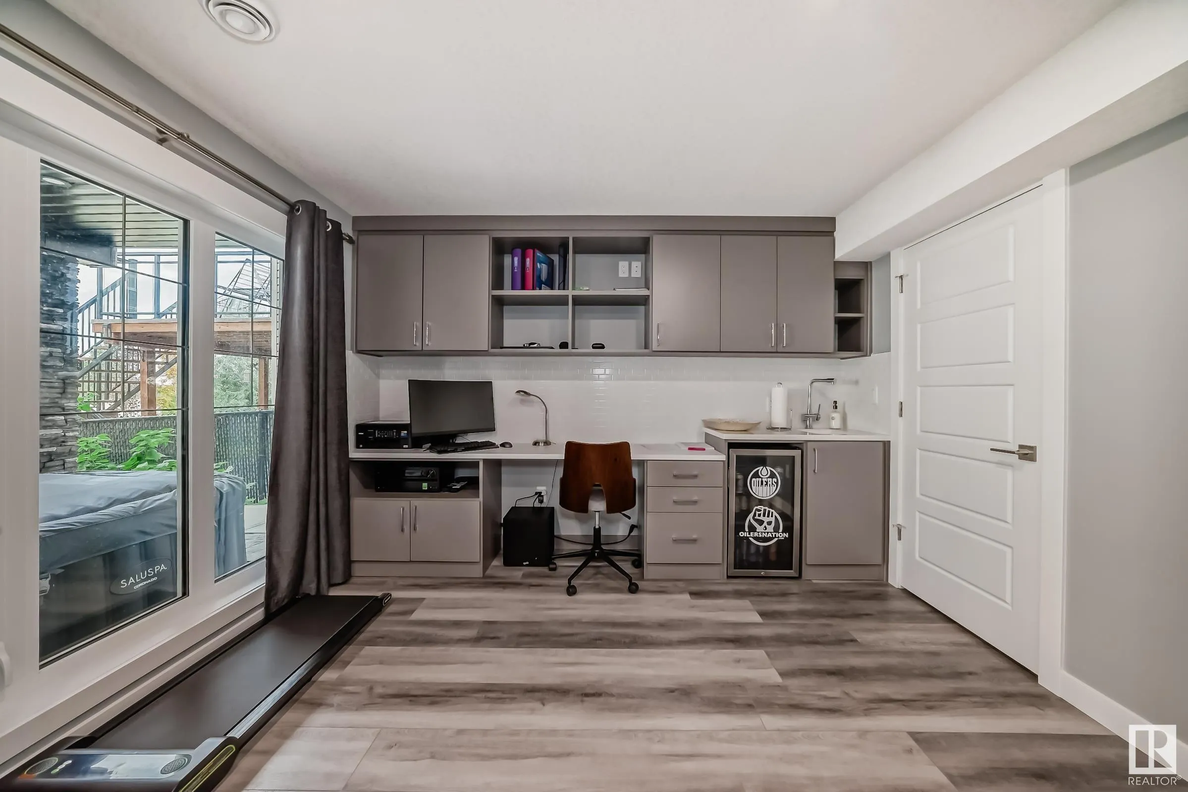 3075 CARPENTER LANDING Landing