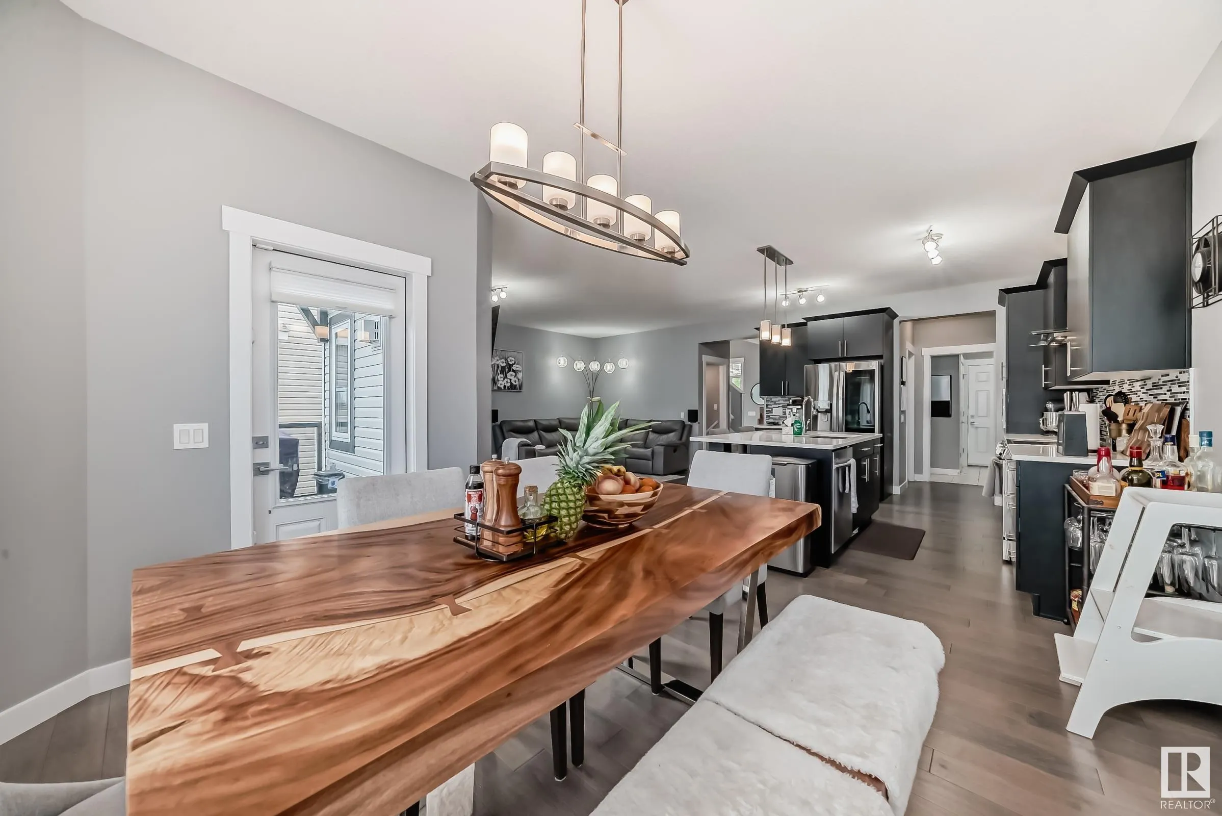 3075 CARPENTER LANDING Landing