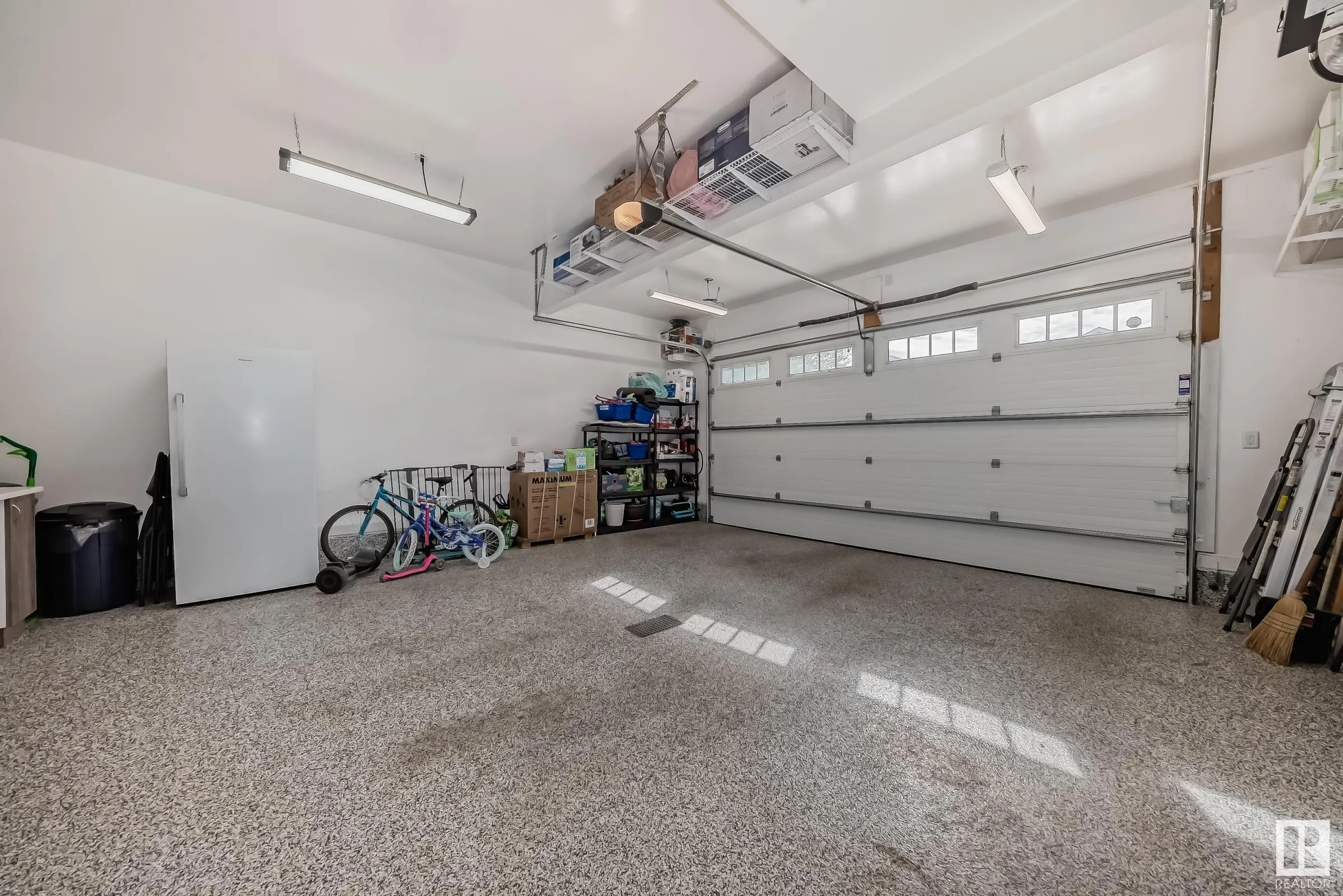 3075 CARPENTER LANDING Landing
