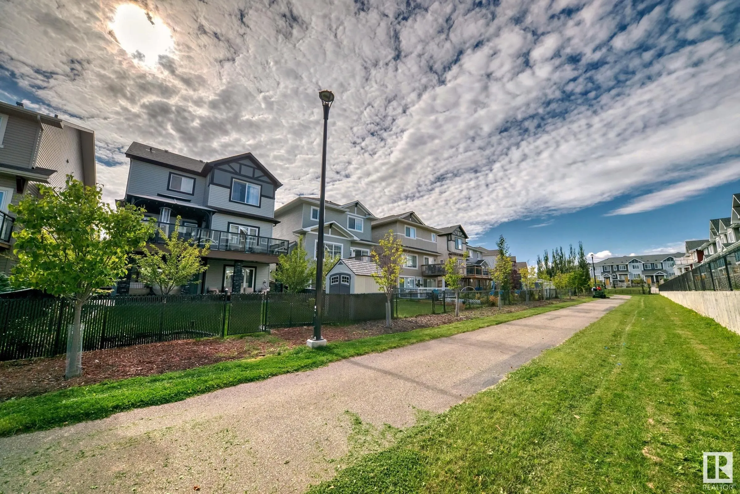 3075 CARPENTER LANDING Landing