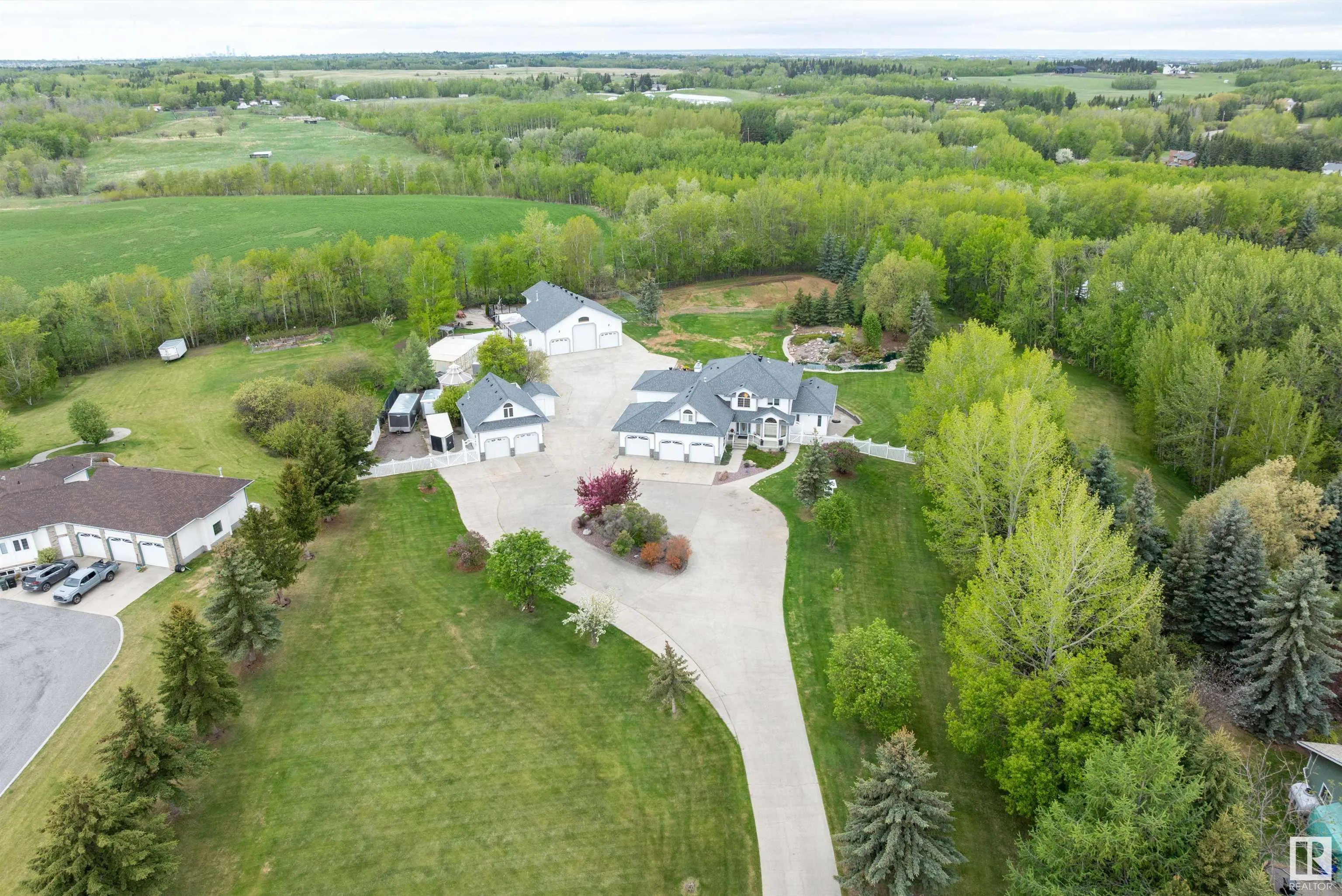 397 52458 Range Road 223