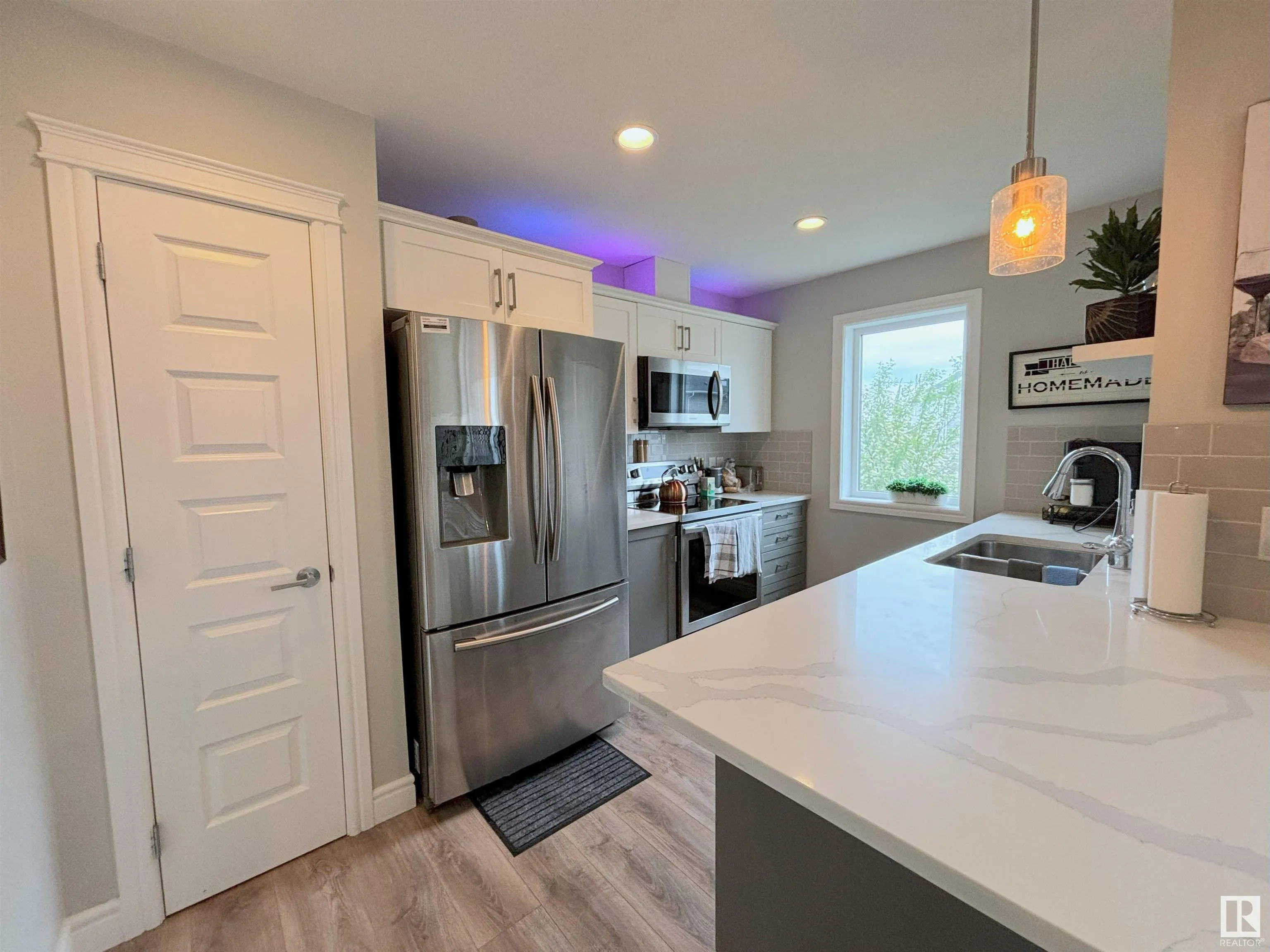 1391 STARLING Drive