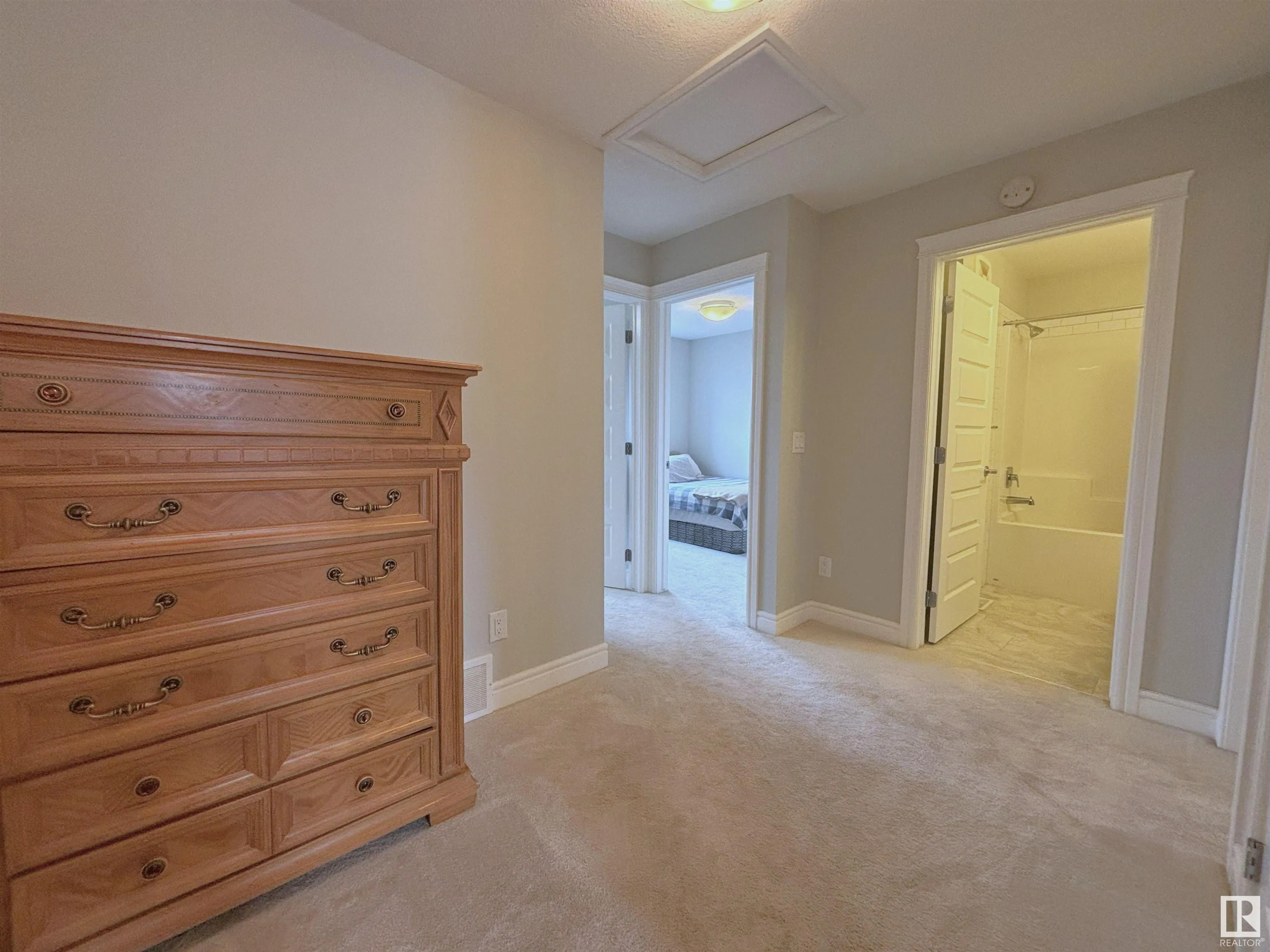 1391 STARLING Drive