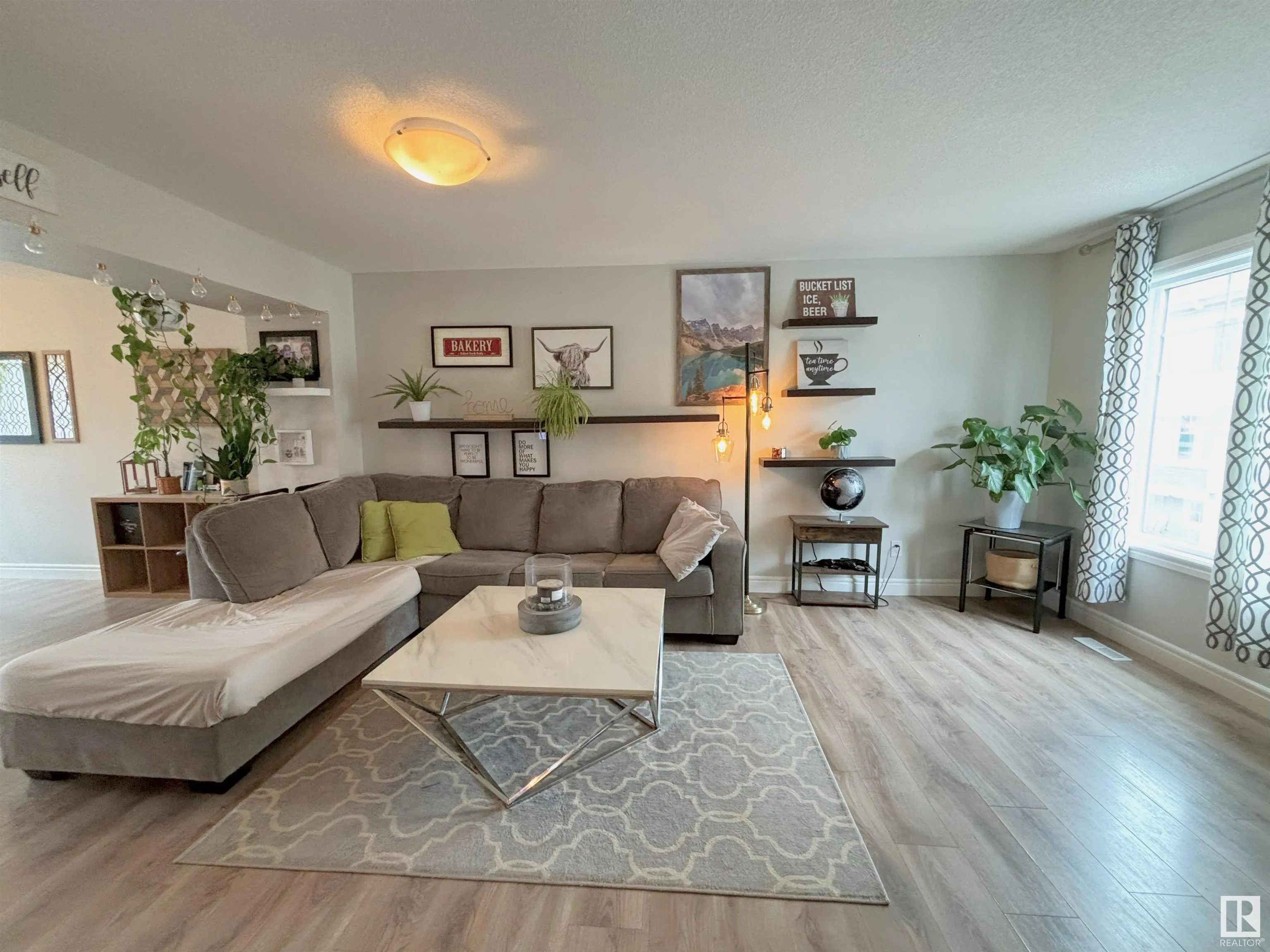 1391 STARLING Drive