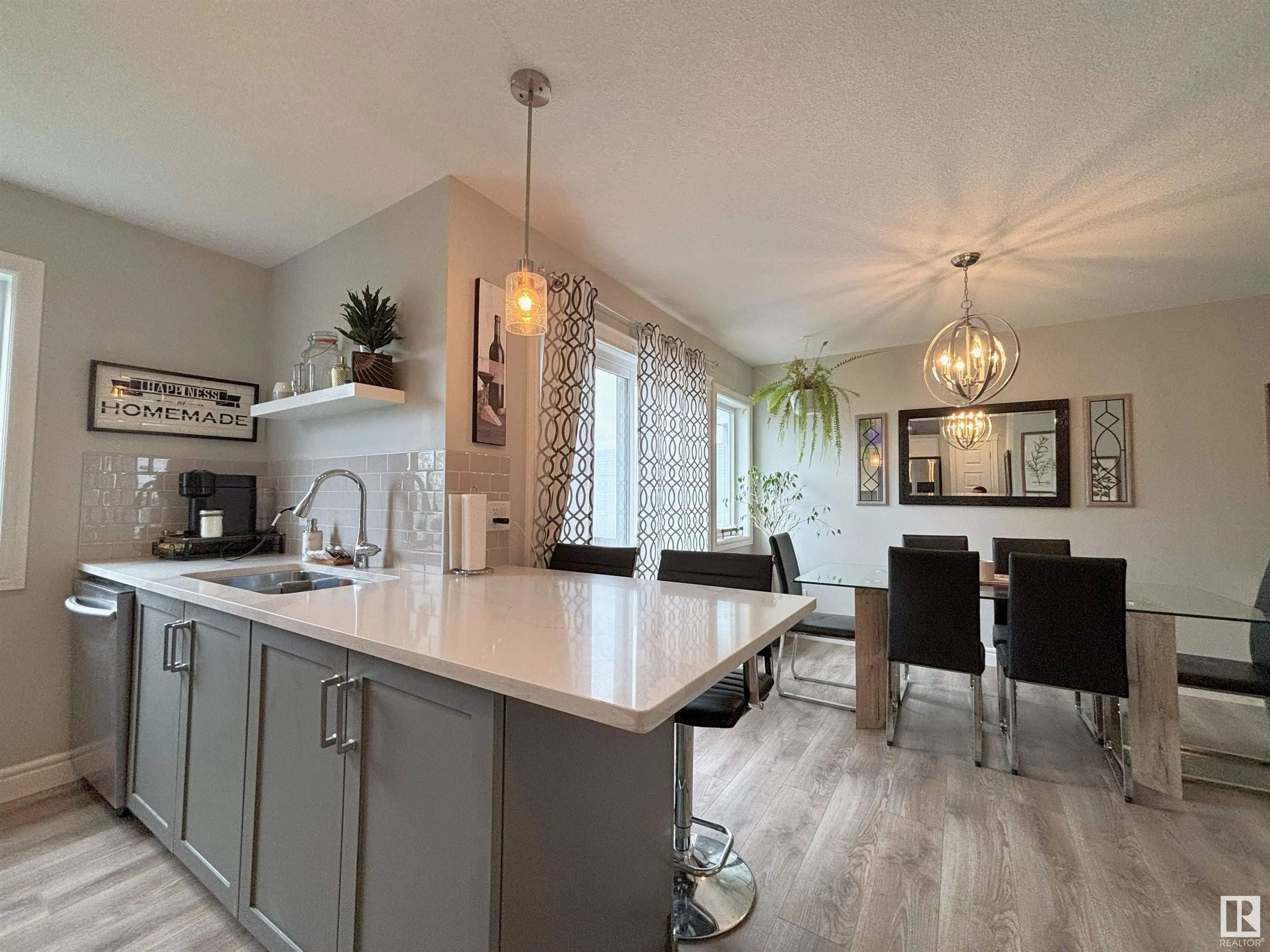 1391 STARLING Drive