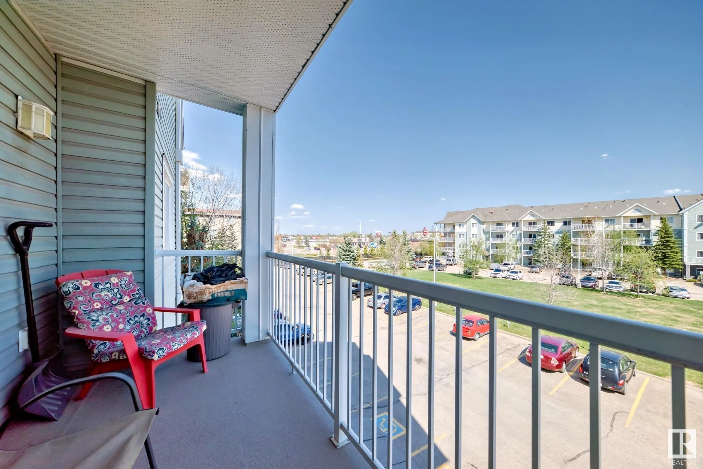 50 Woodsmere Close