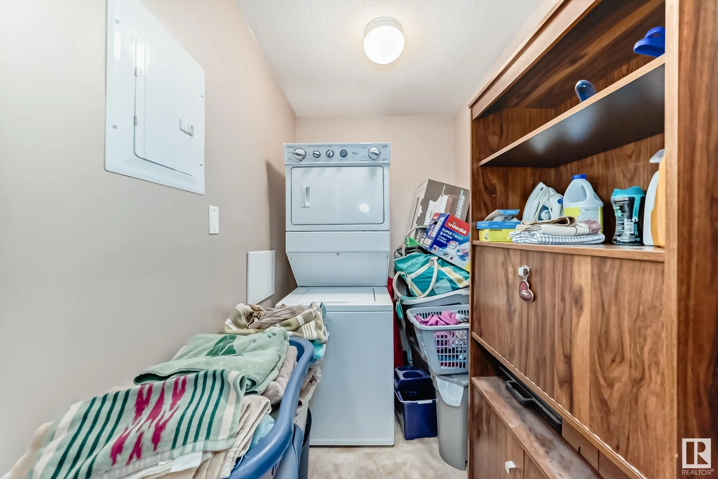 50 Woodsmere Close