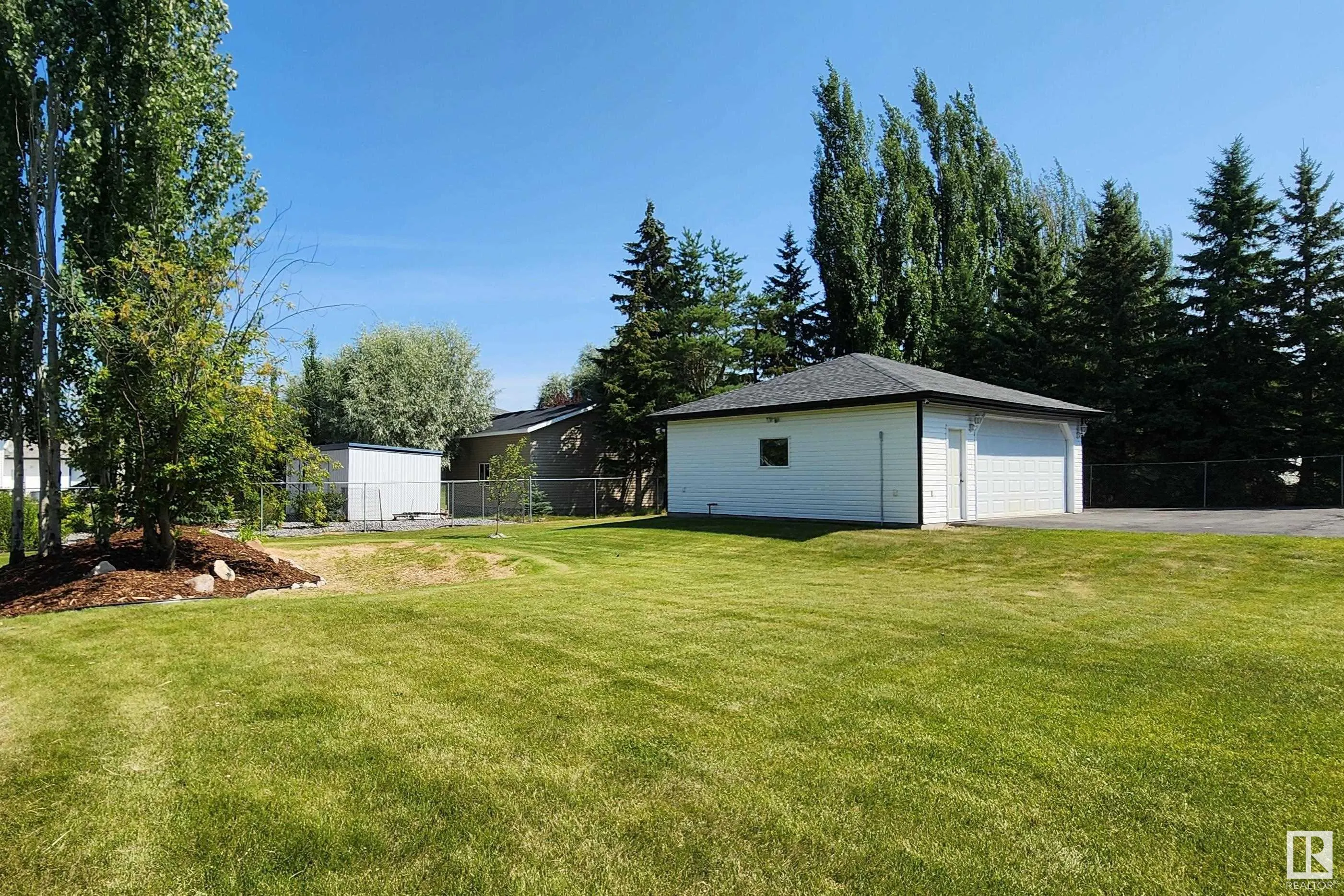 #44  26106 TWP ROAD 532 A
