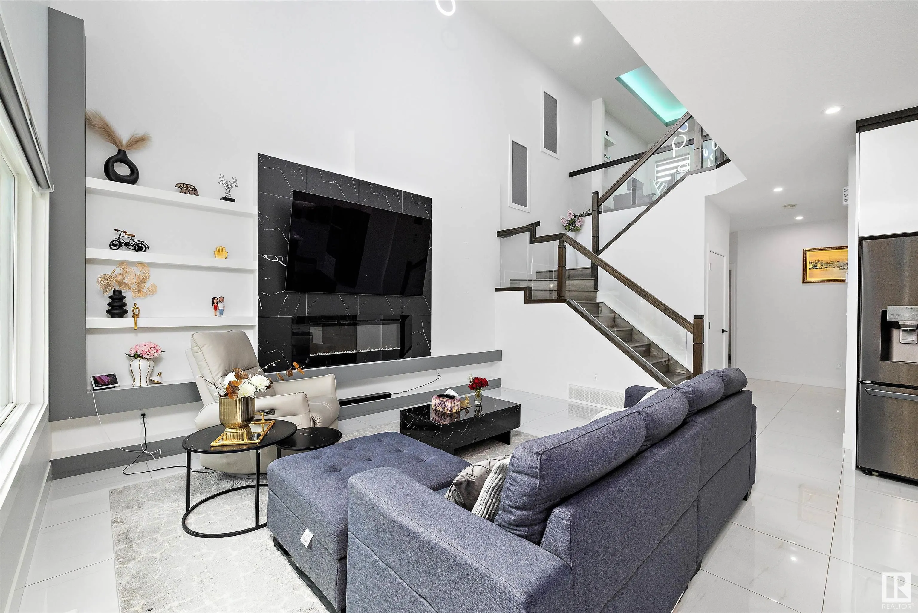 5343 KIMBALL Place