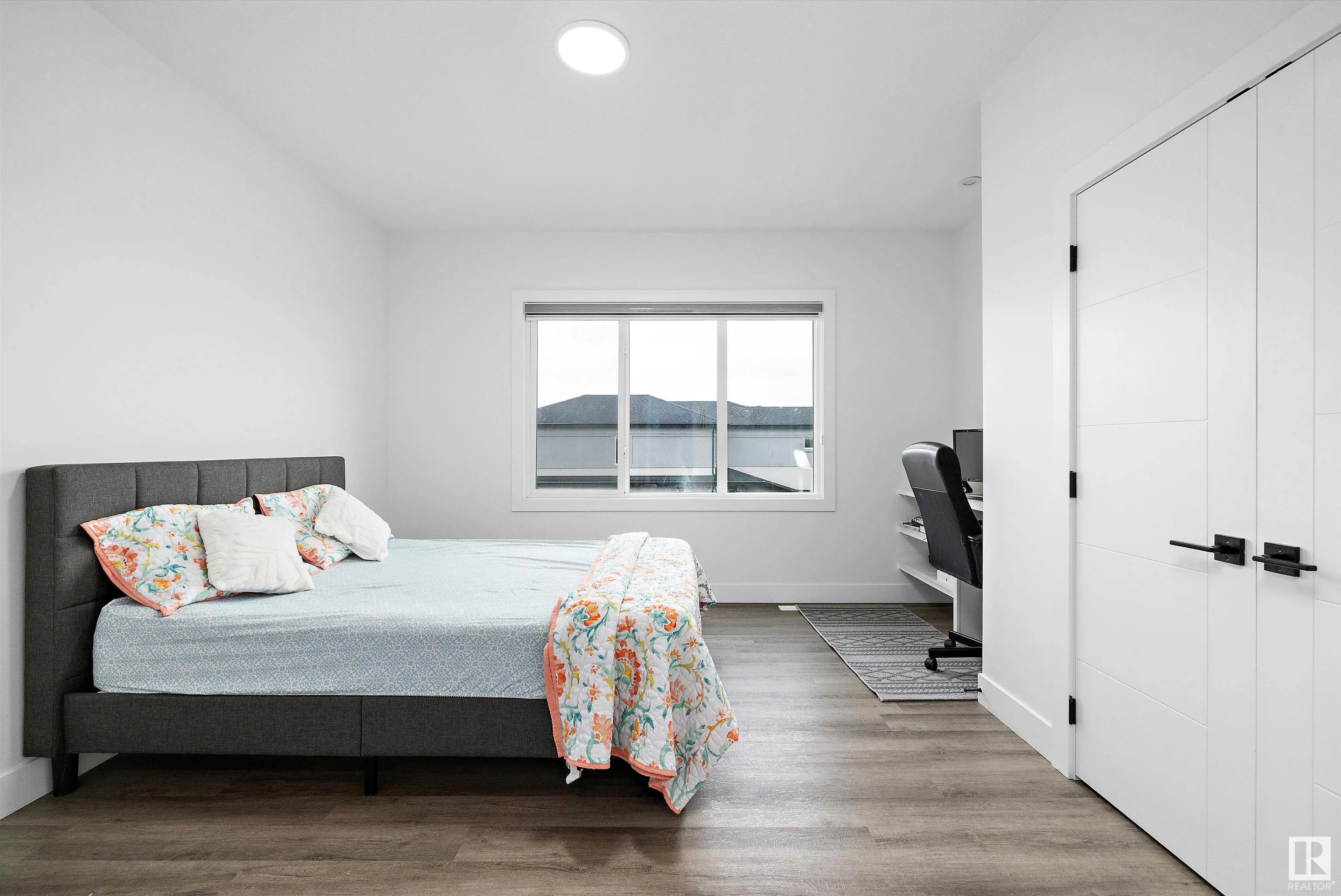 5343 KIMBALL Place