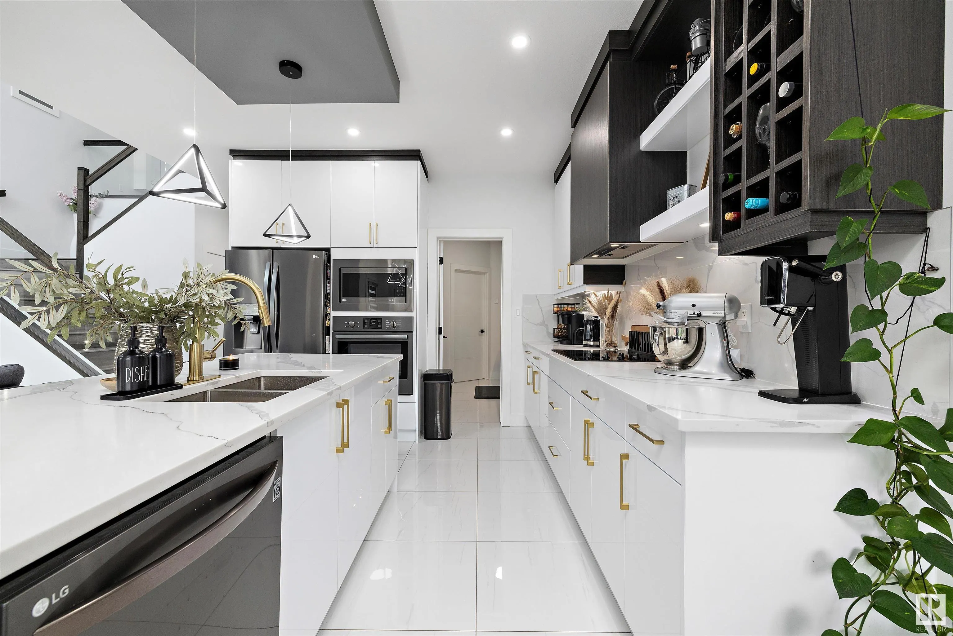 5343 KIMBALL Place