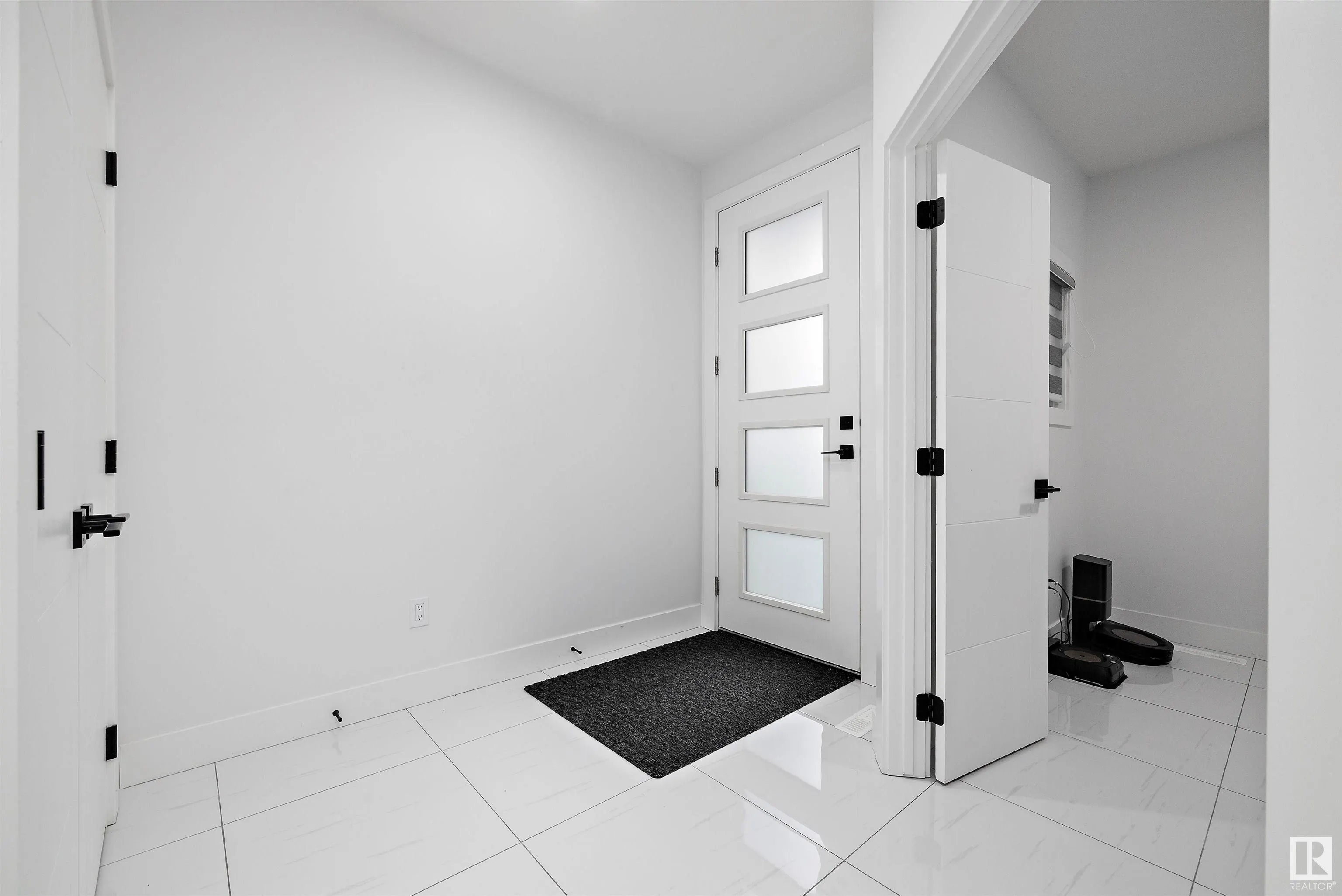 5343 KIMBALL Place