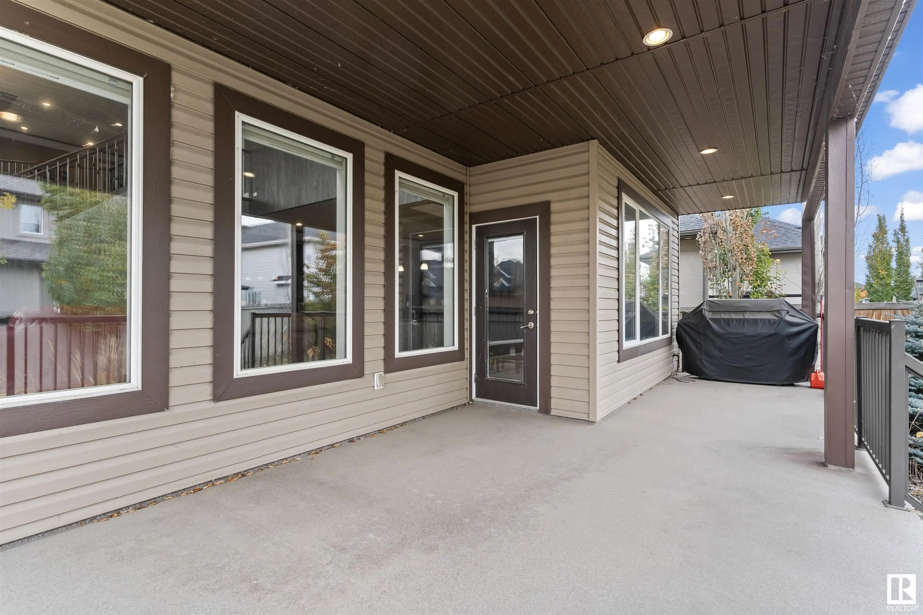 1254 ADAMSON Drive