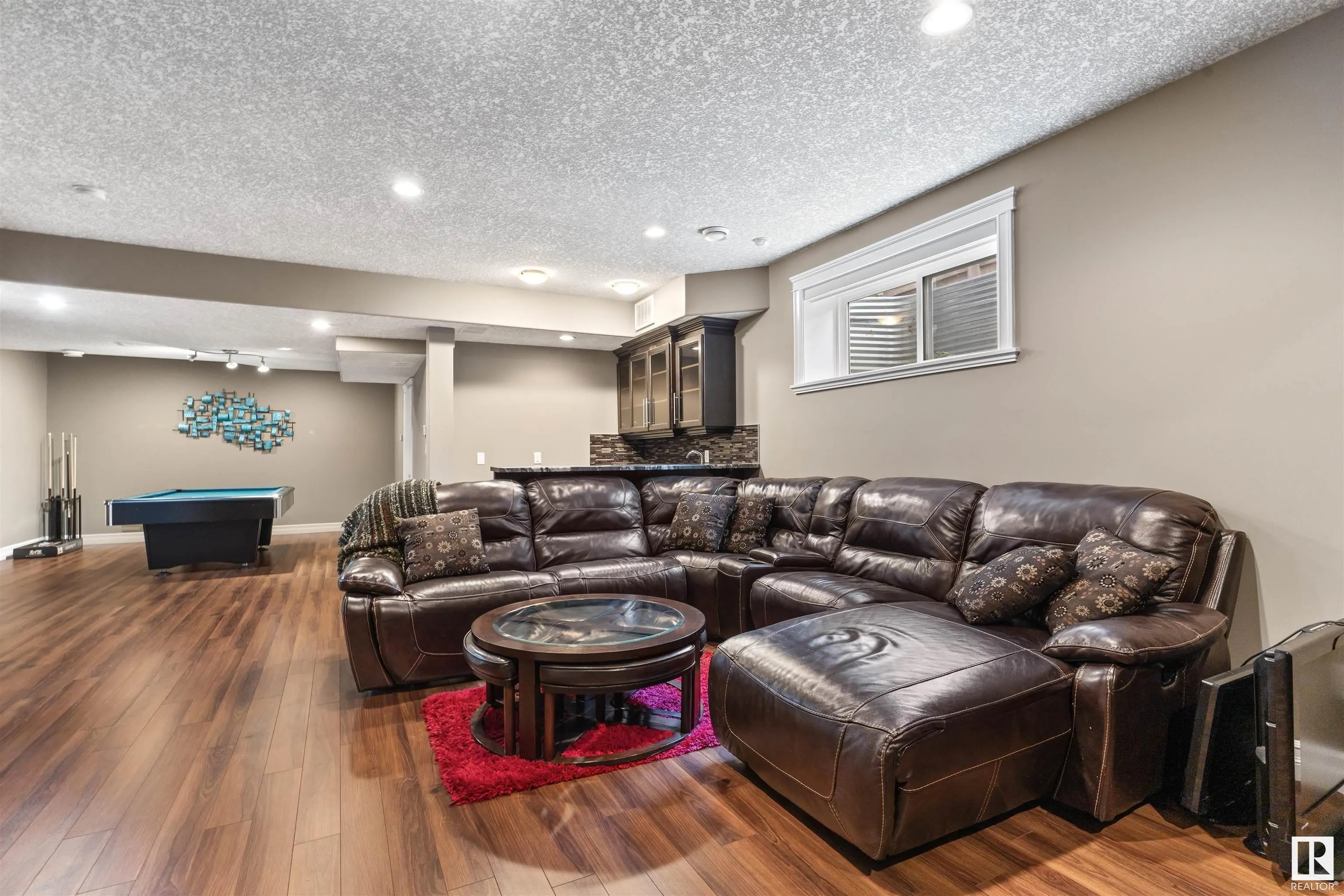 1254 ADAMSON Drive