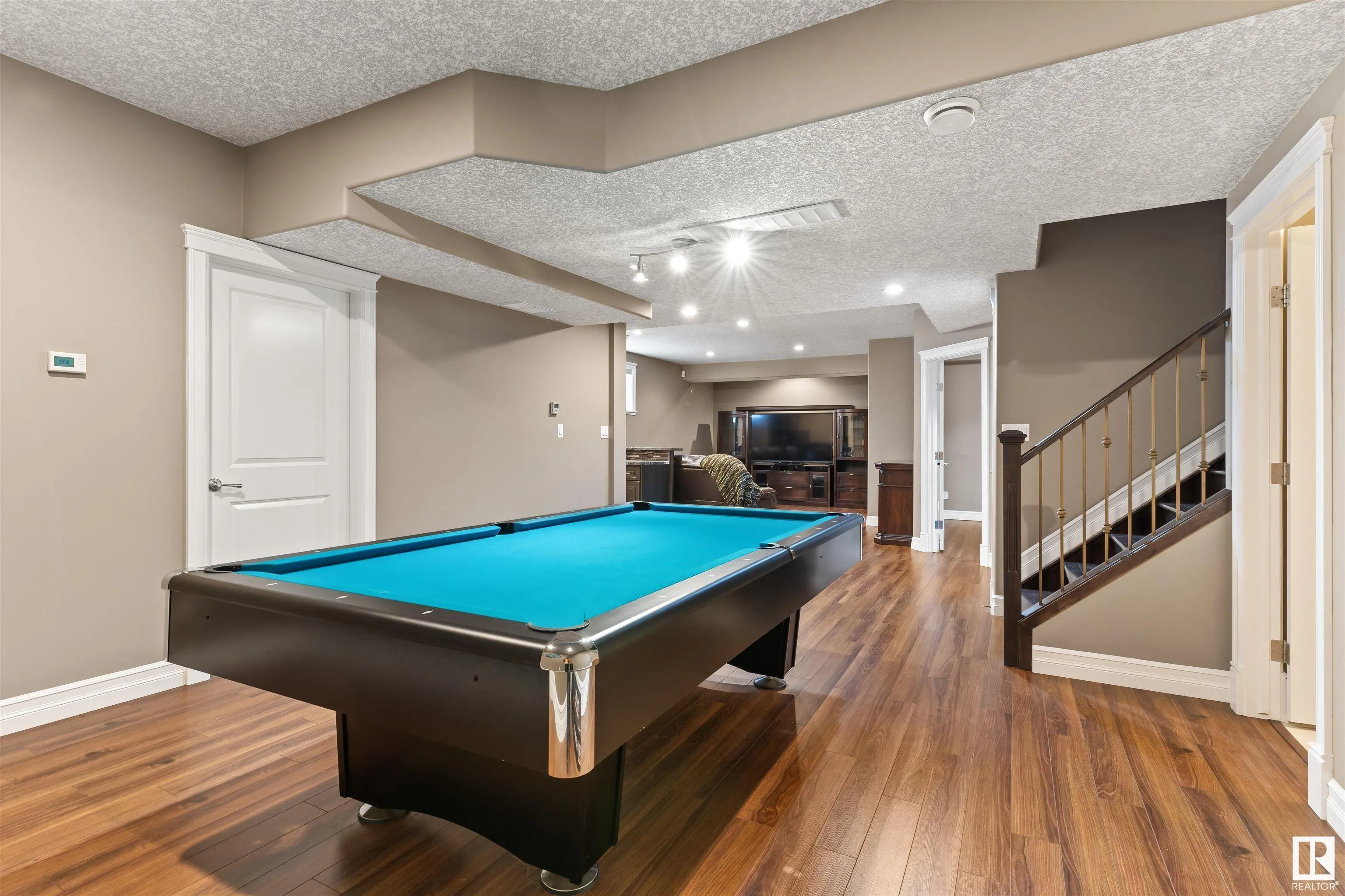 1254 ADAMSON Drive