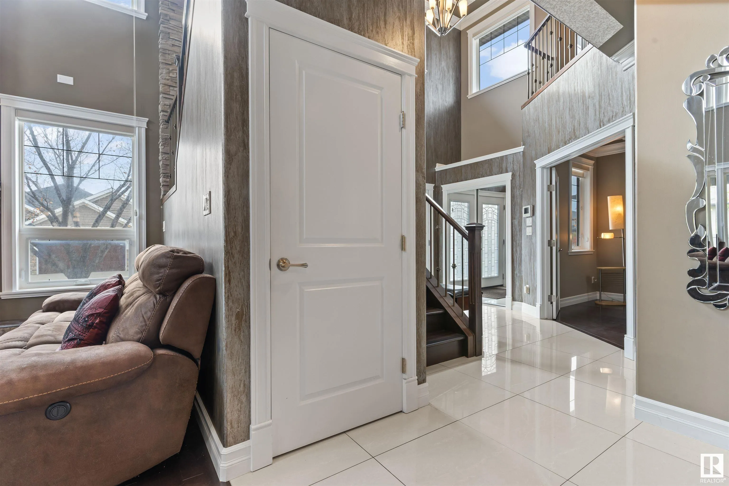 1254 ADAMSON Drive
