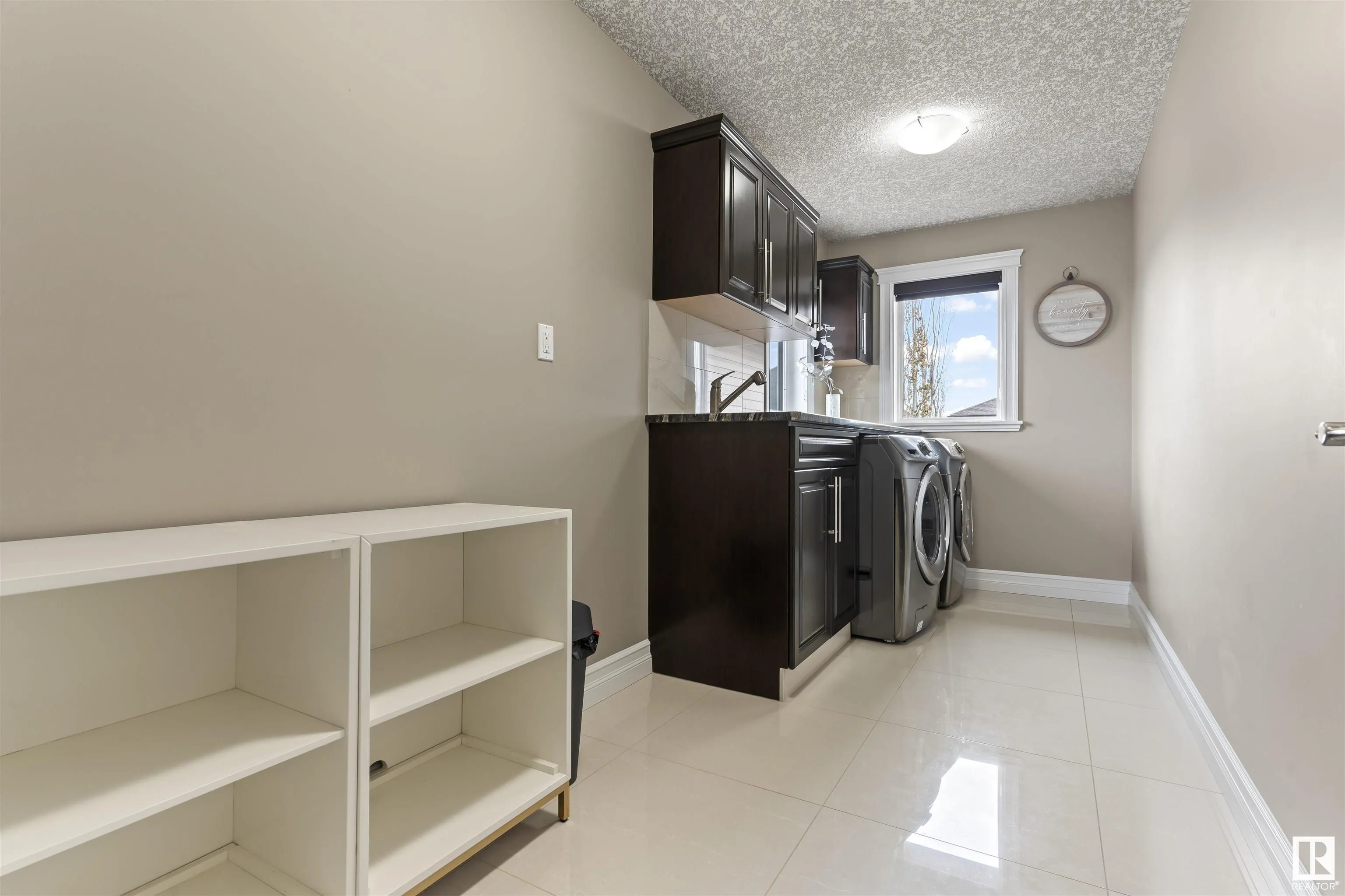 1254 ADAMSON Drive