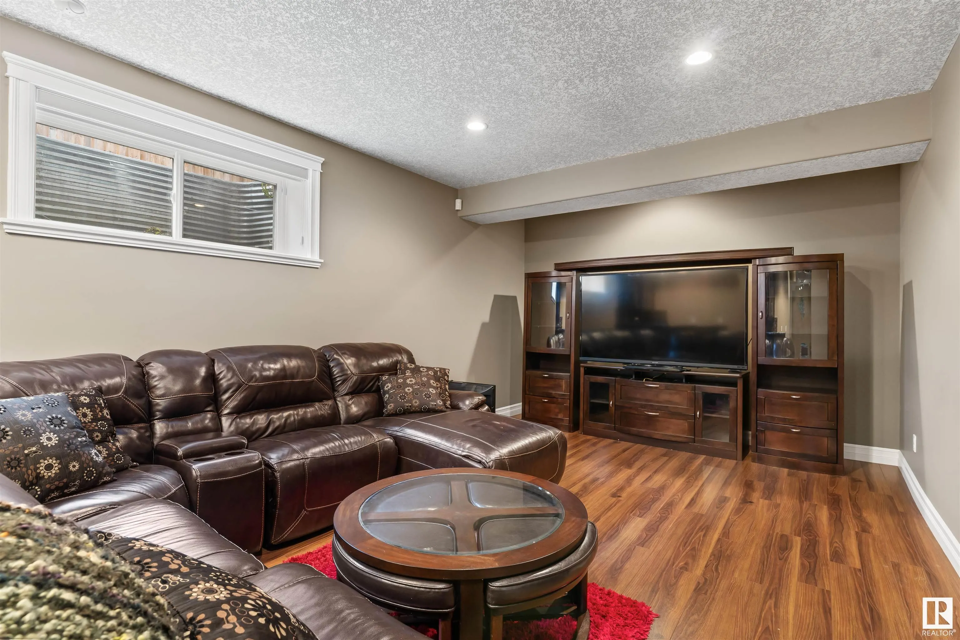 1254 ADAMSON Drive