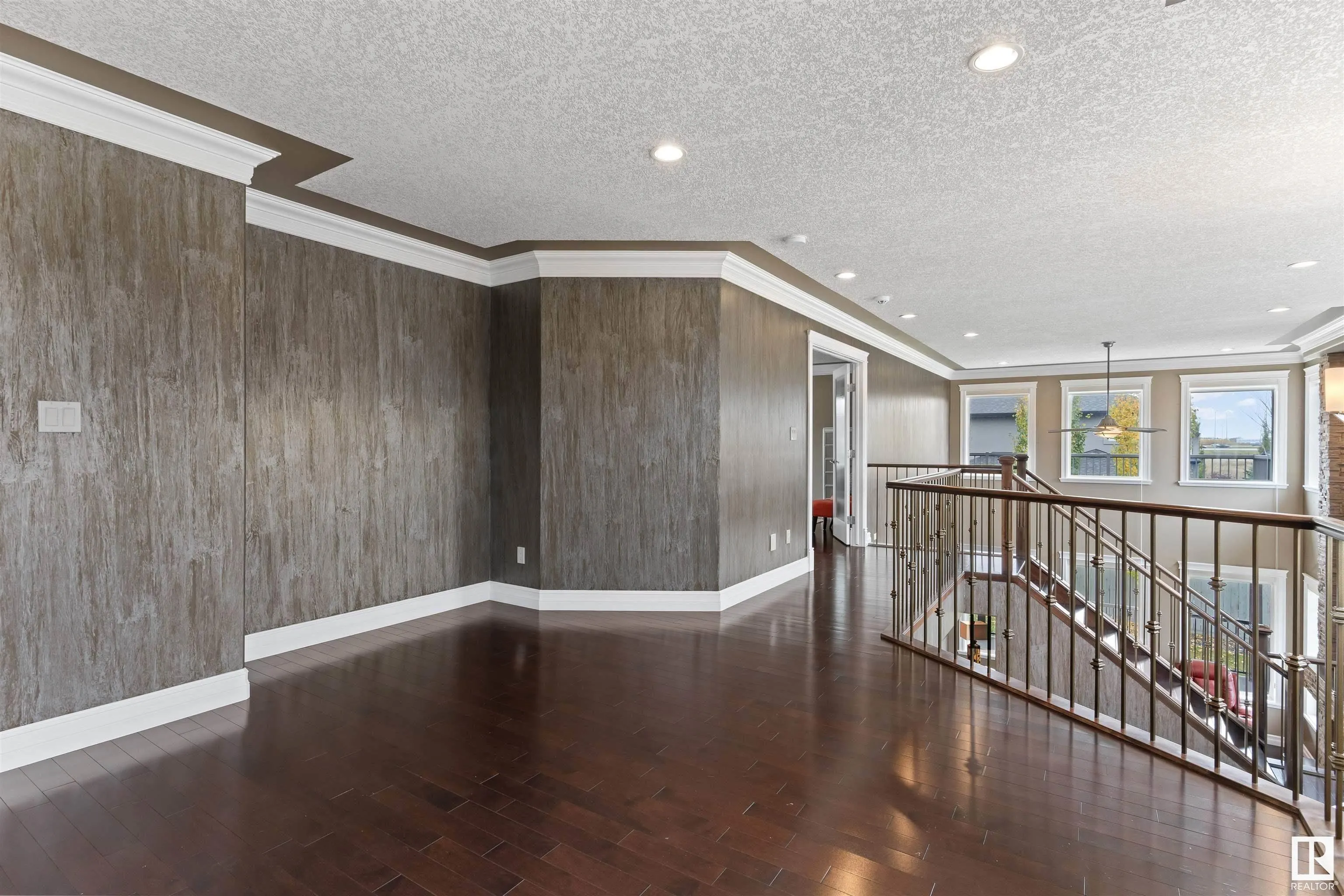 1254 ADAMSON Drive