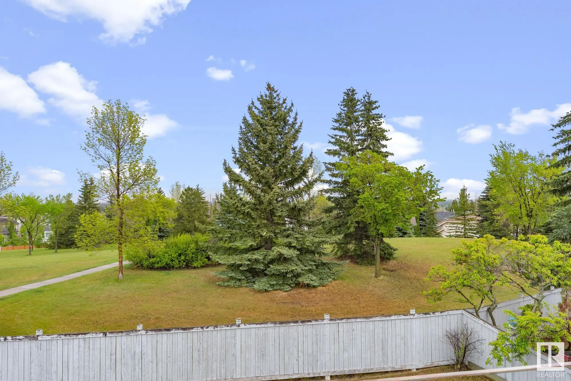 333 REEVES Way