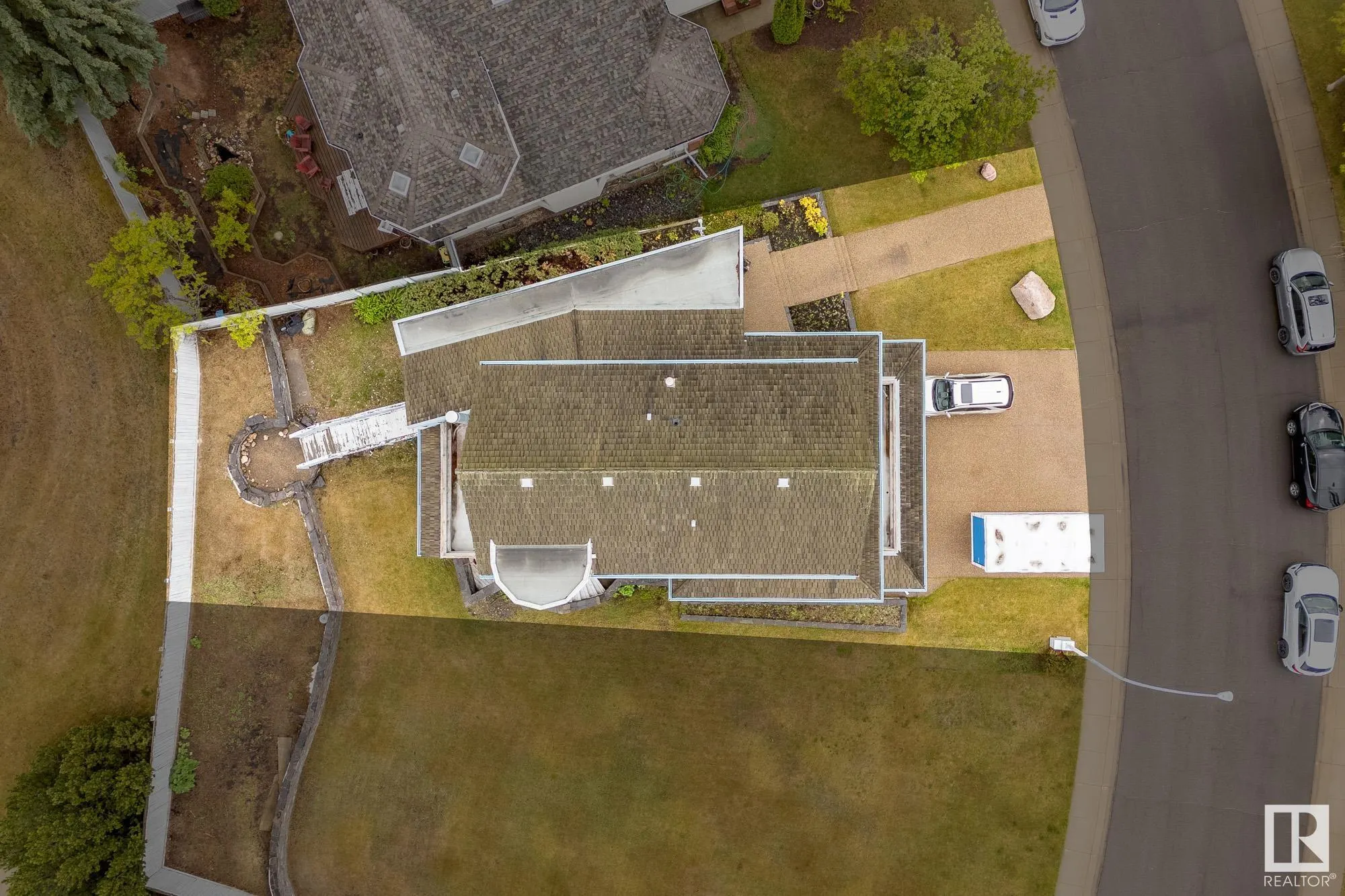 333 REEVES Way