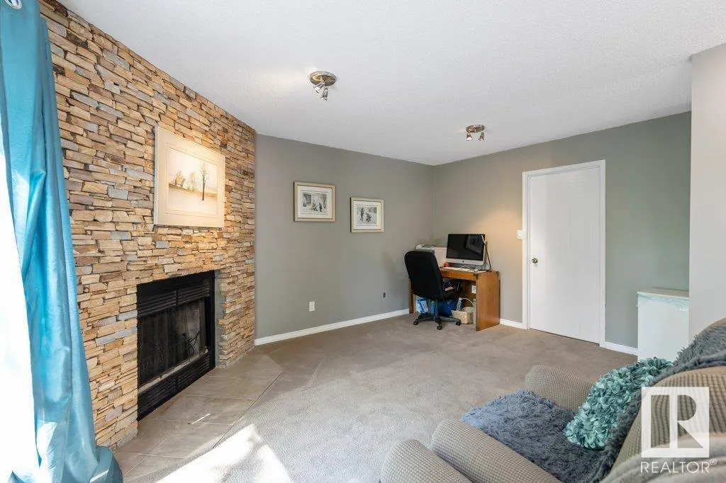 35 GRANDIN Road