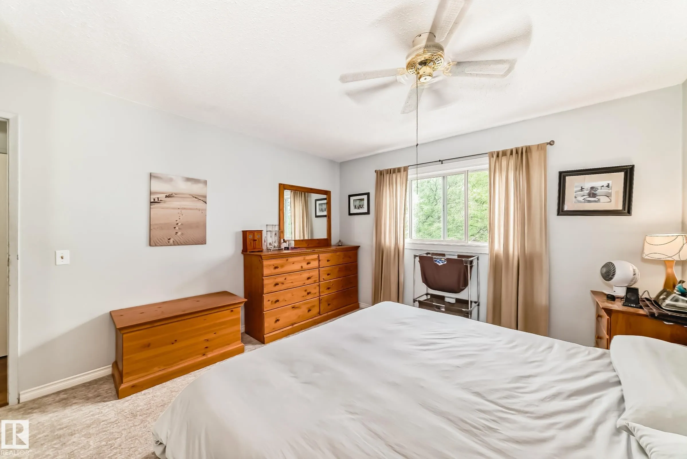 33 GRANDIN WOODS