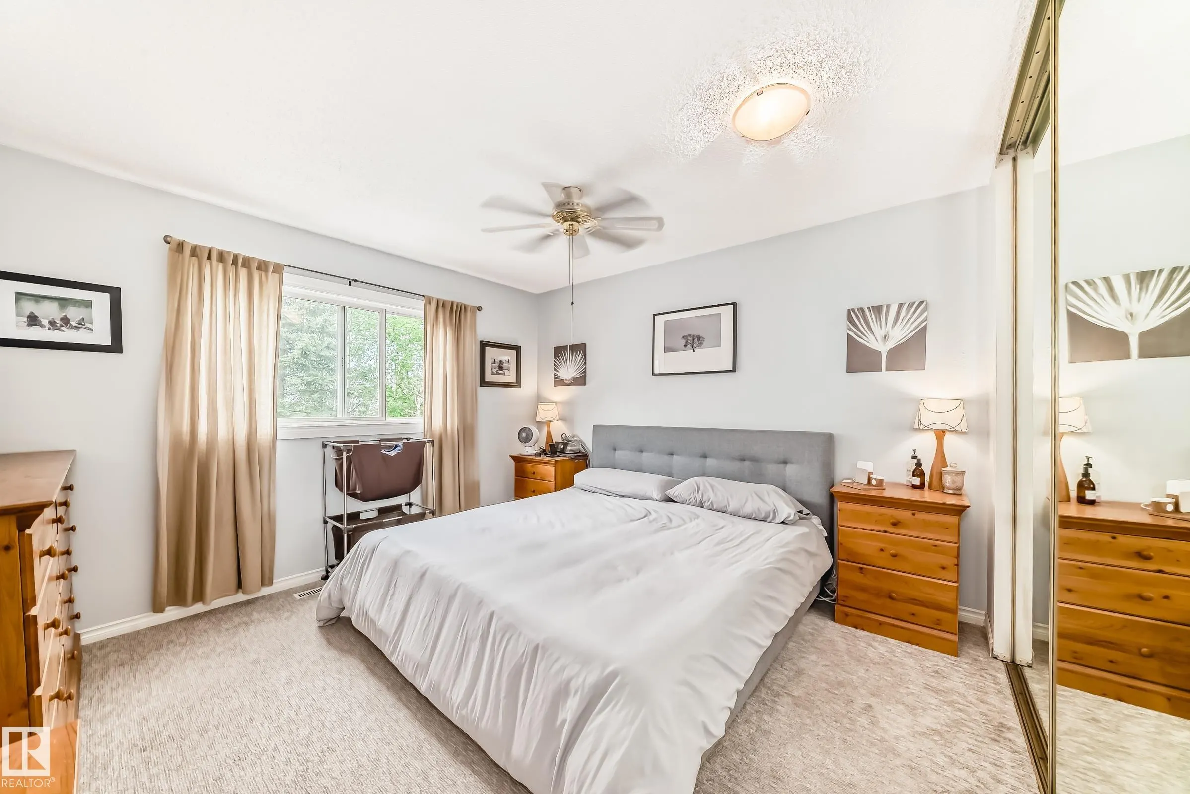 33 GRANDIN WOODS