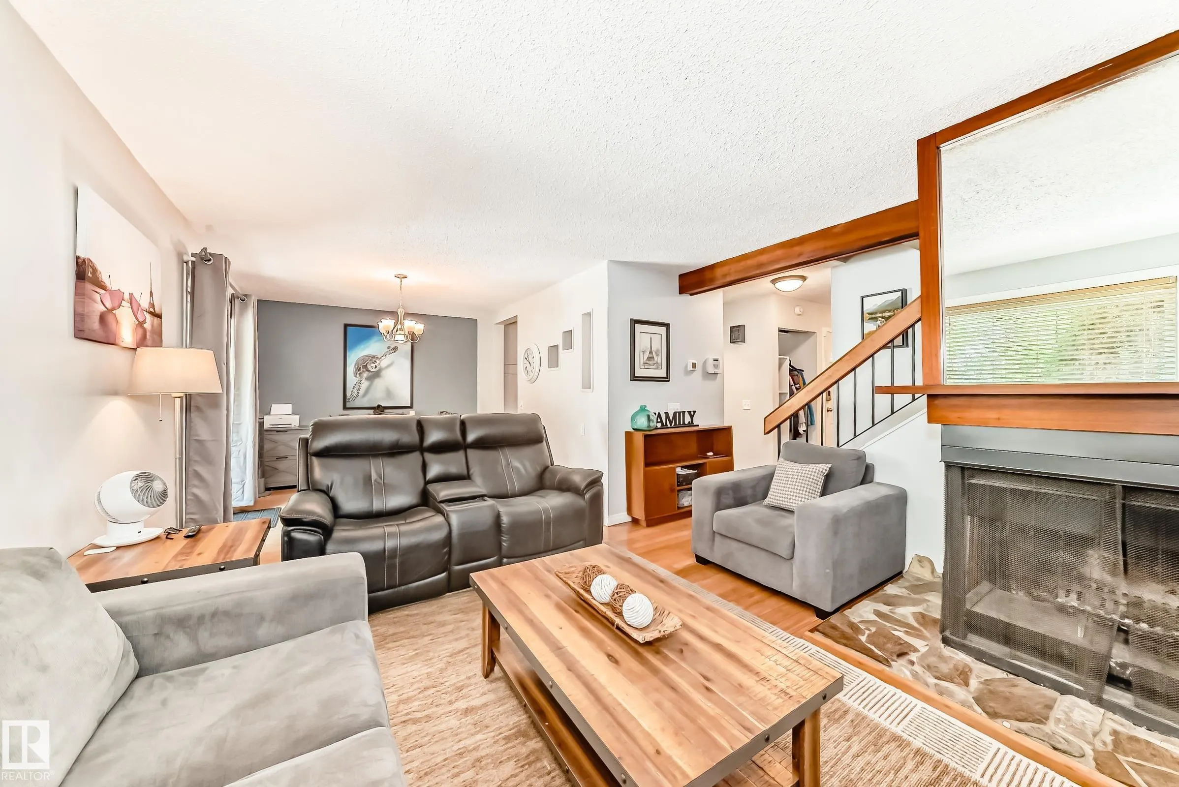 33 GRANDIN WOODS