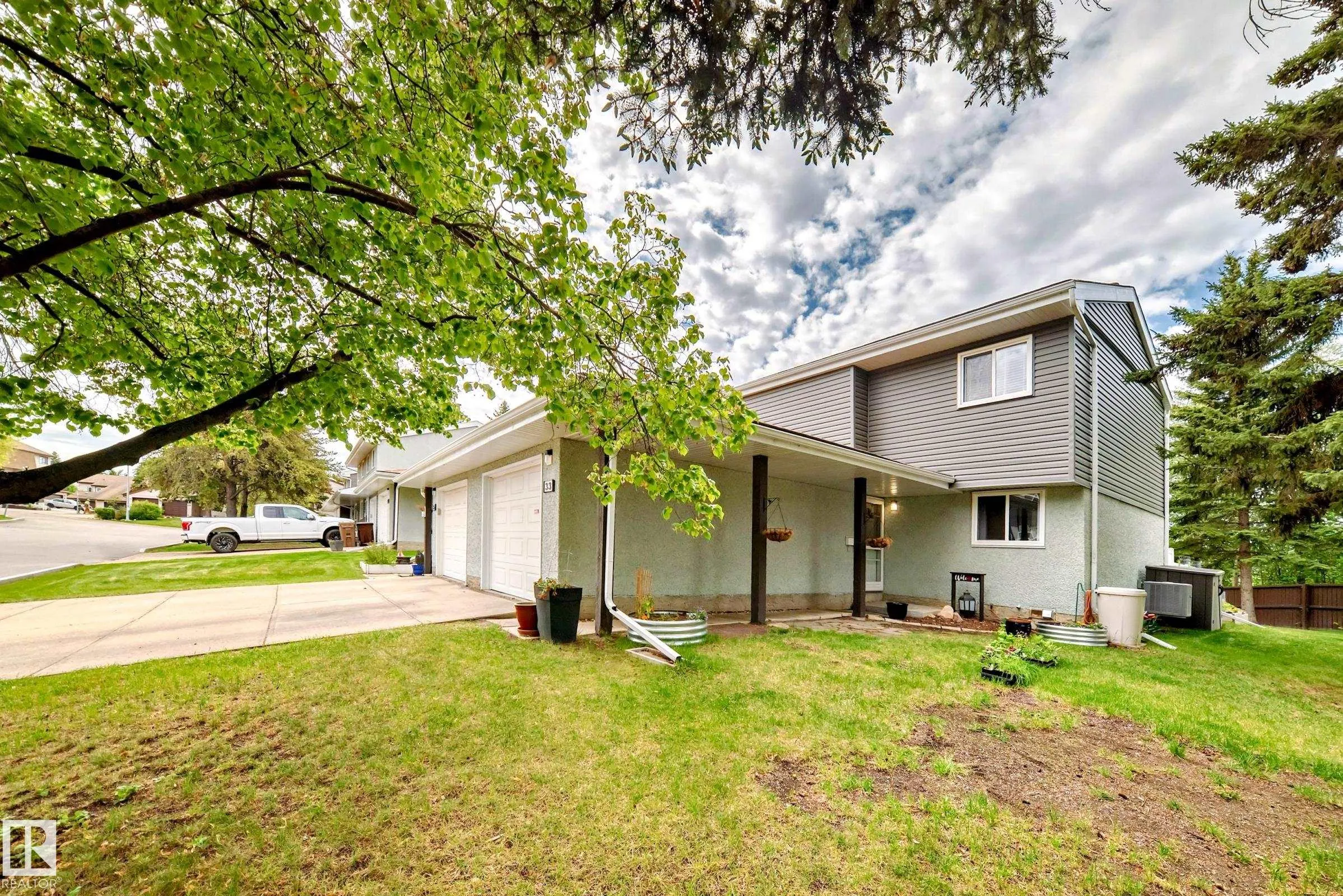 33 GRANDIN WOODS