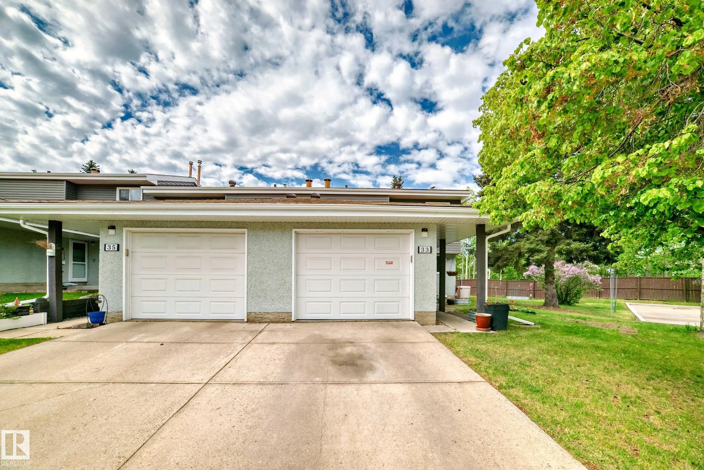 33 GRANDIN WOODS
