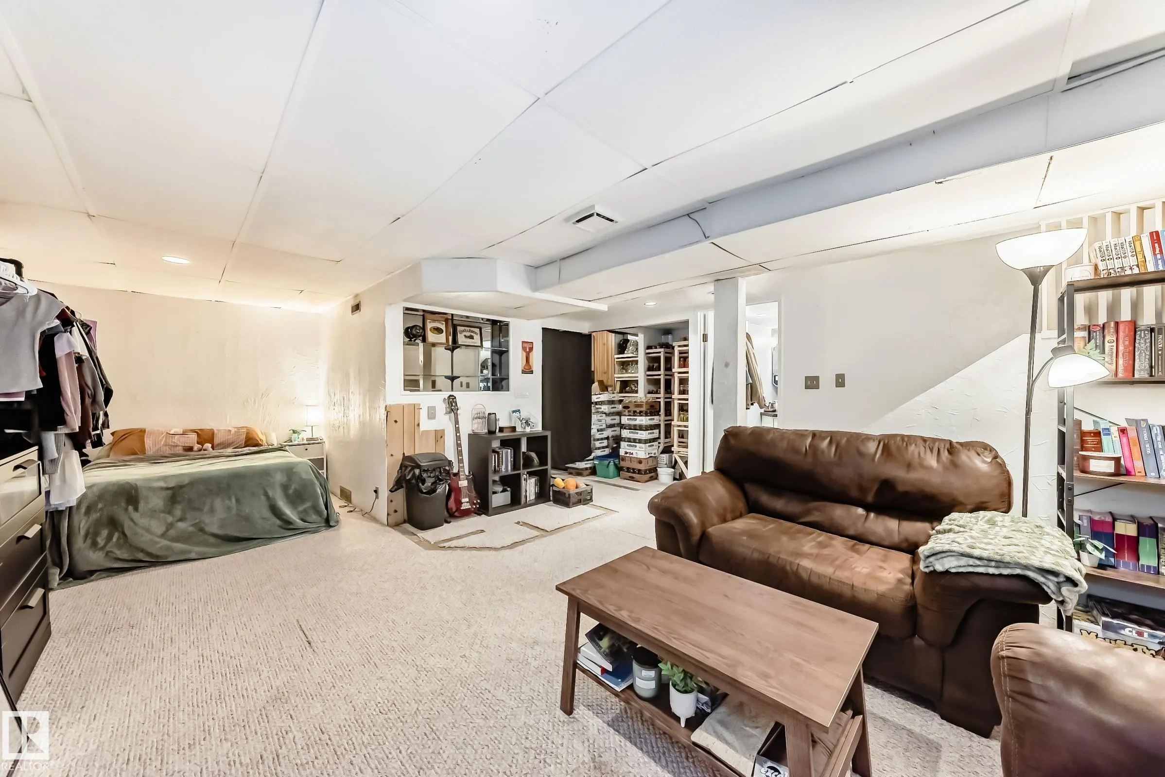 33 GRANDIN WOODS