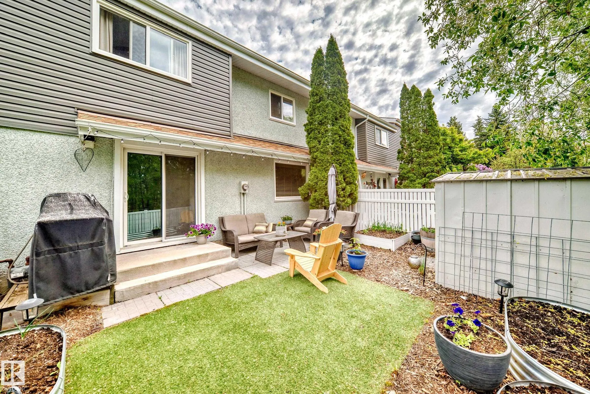 33 GRANDIN WOODS