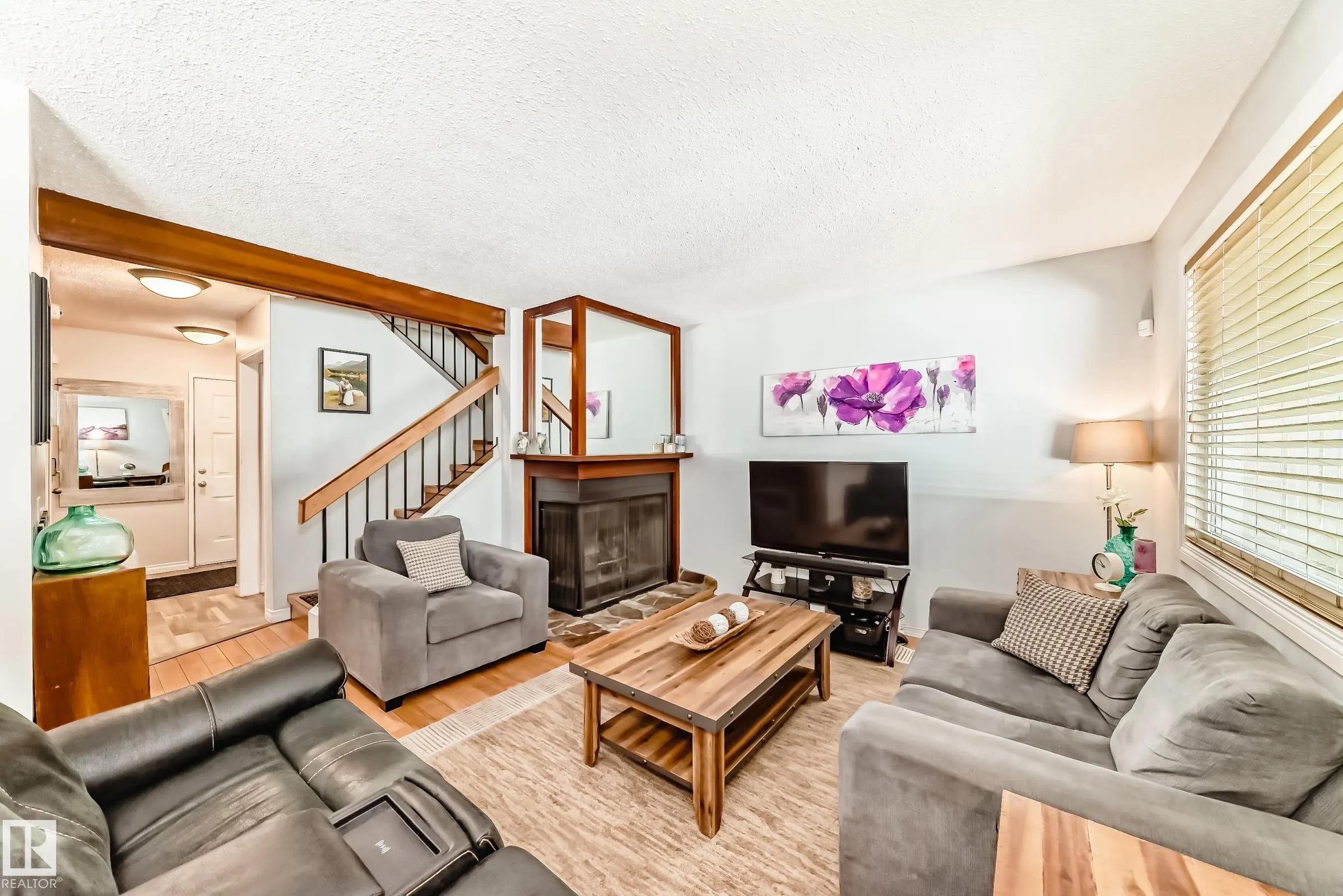 33 GRANDIN WOODS